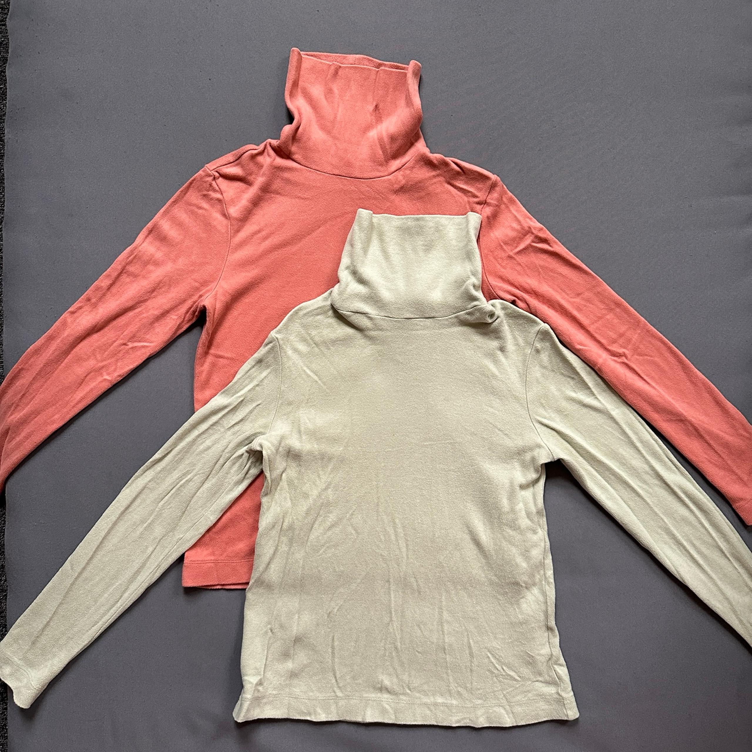 Uniqlo Heatteach TurtleNeck Sweater Women’s Size Small Lot Of 2 Mint Peach