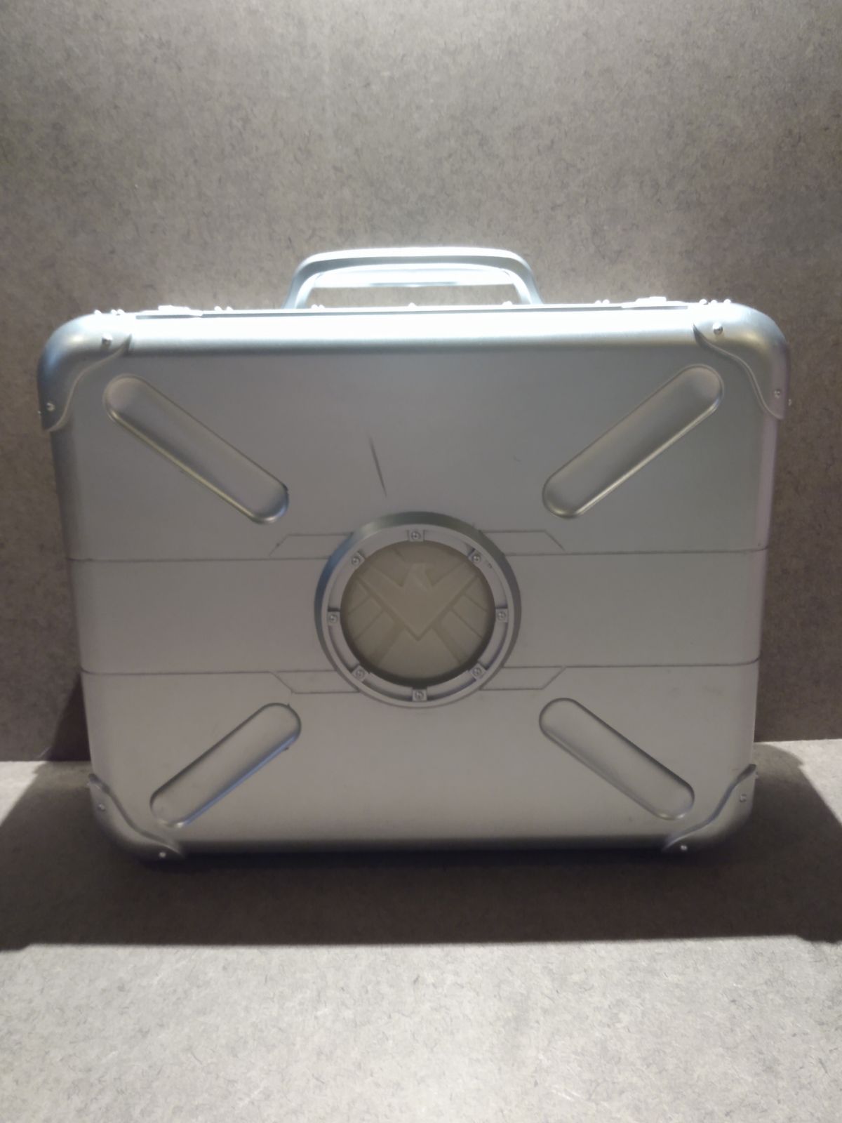 Avengers brief case collectors set