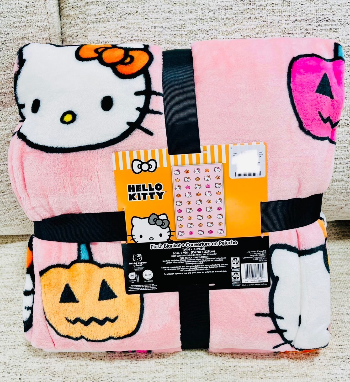 hello kitty halloween pumpkin twin blanket