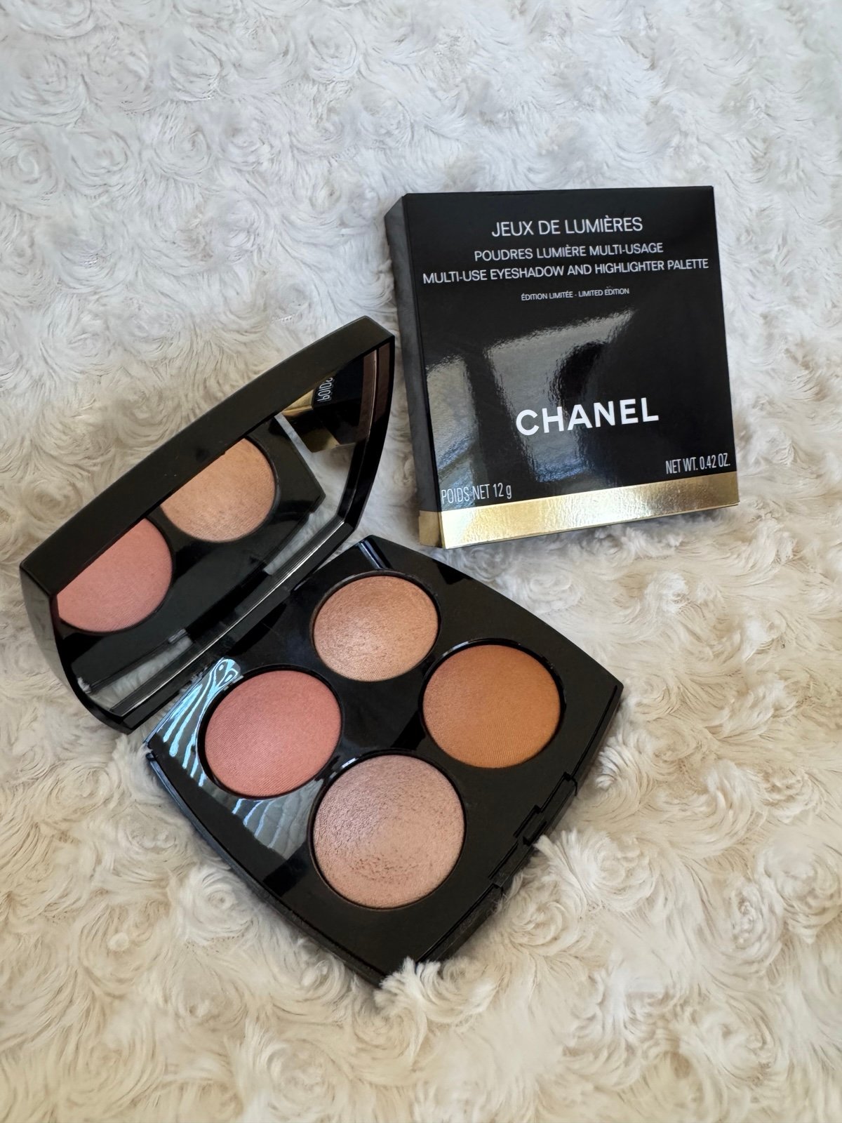 Chanel Jeux De Lumieres Multi-Use Eyeshadow & Highlighter Palette