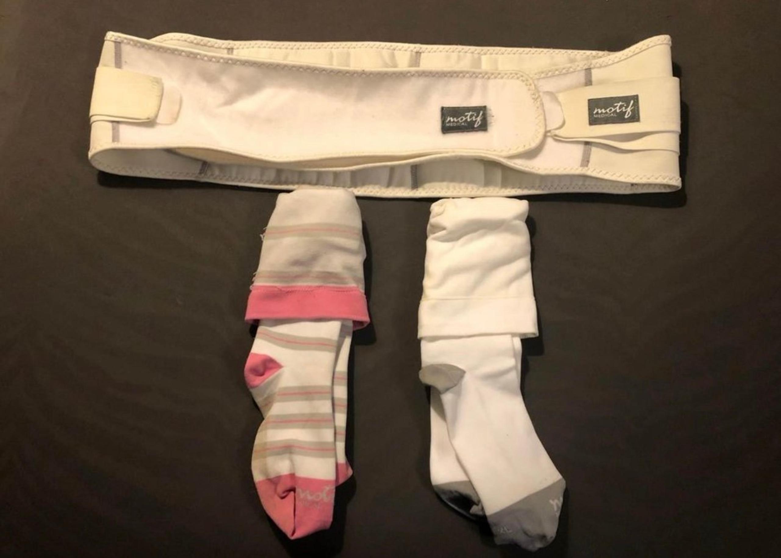 Maternity belt with two compression socks