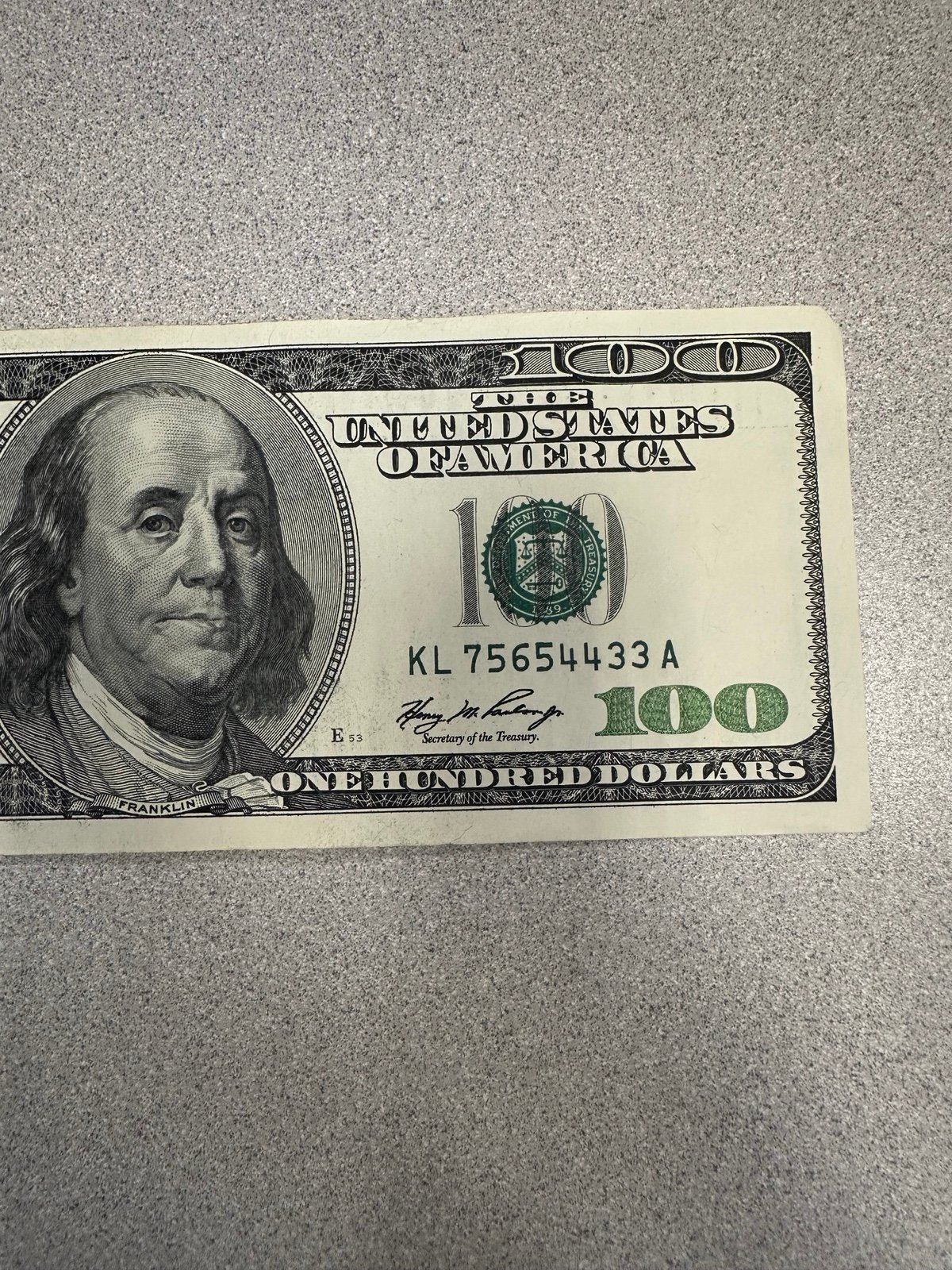 Vintage uncirculated 100 bill Series 2006A KL75654433A