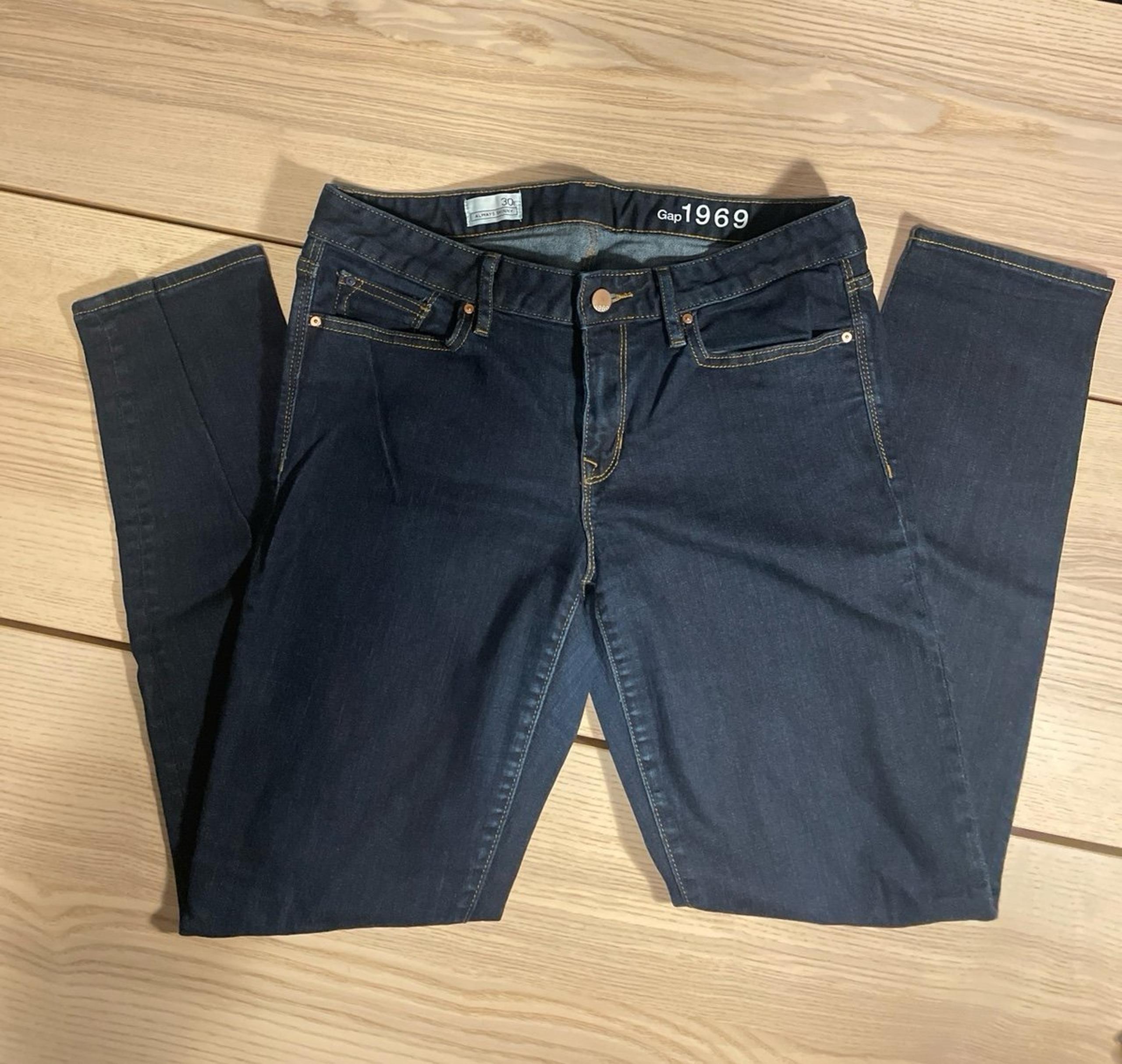Women’s Gap 1969 Skinny Jeans