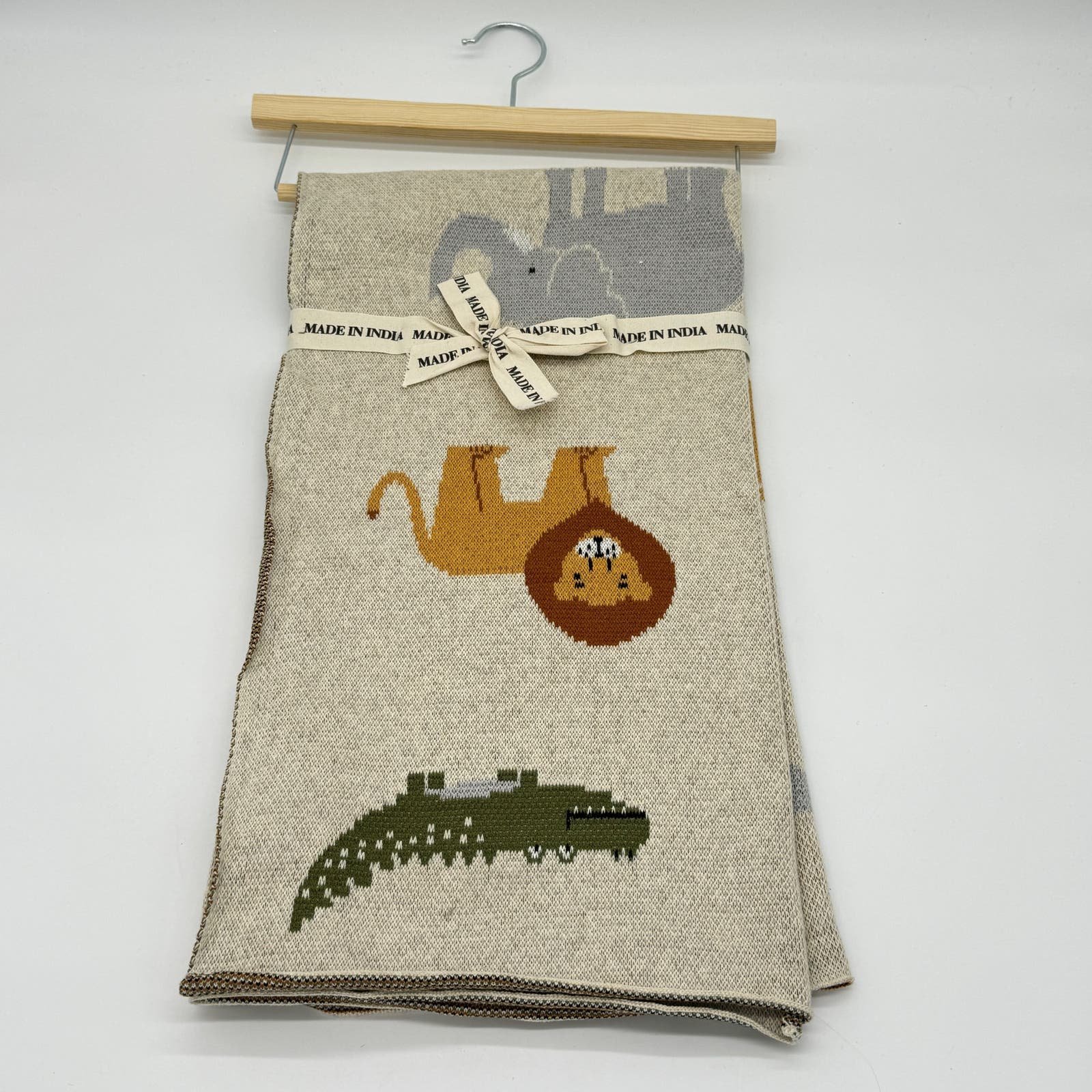 New Safari Zoo Animal Baby Blanket Made In India Giraffe Lion Aligator