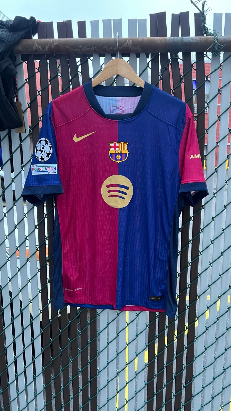 (XL) 24/25 Barcelona Player Jersey