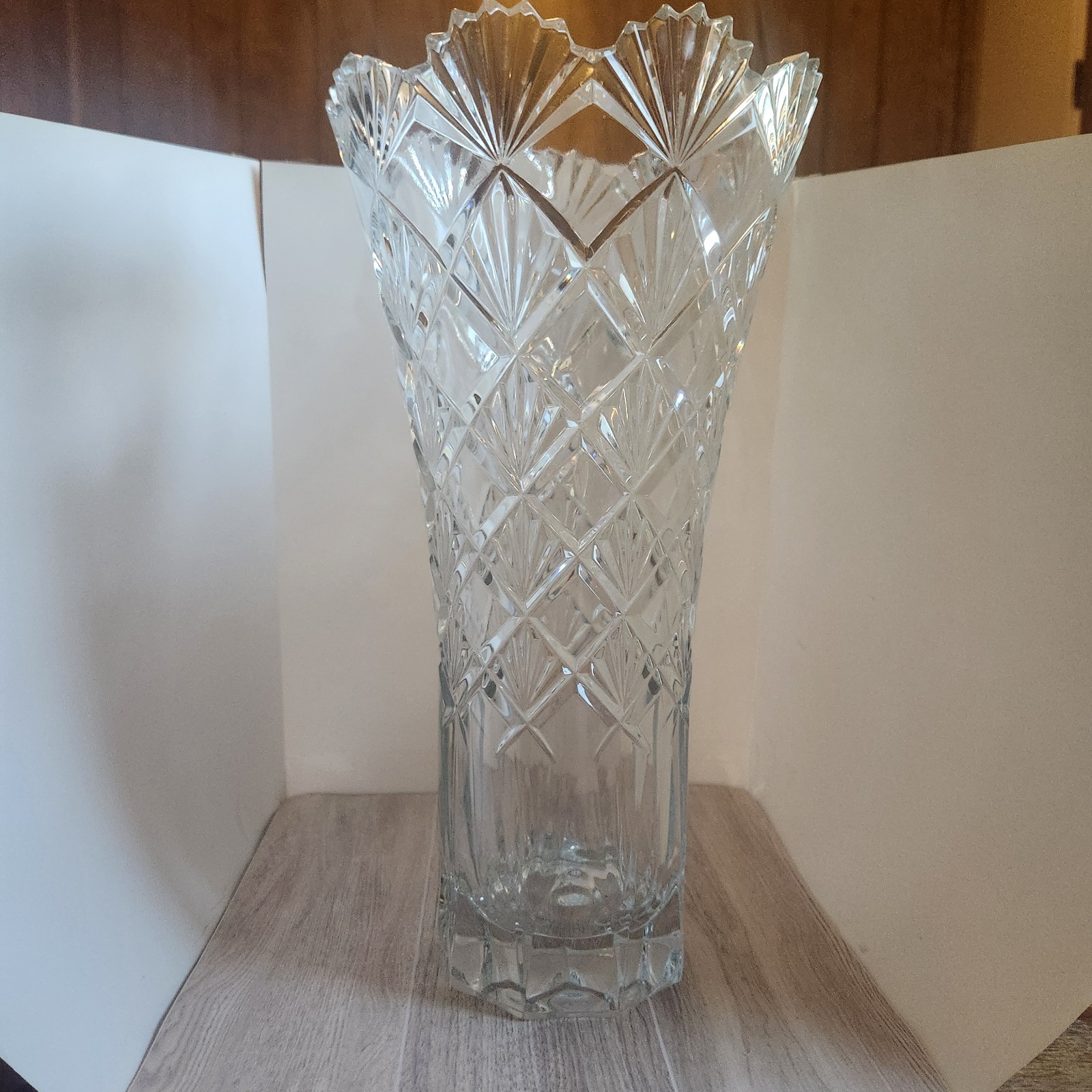 VaseValbonne Mikasa 14 Cut Flare Crystal Vase Fan & Criss Cross Discontinued