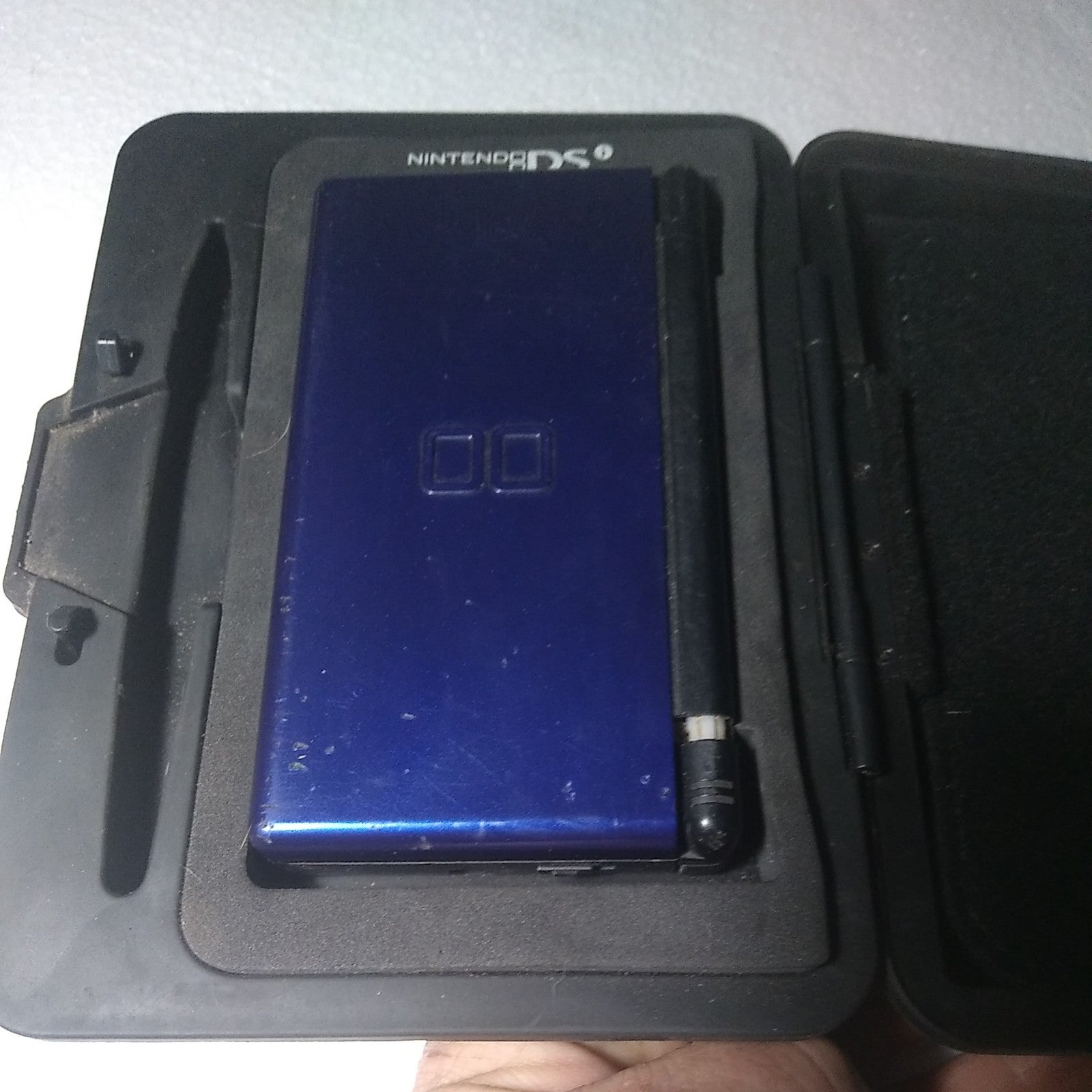 Nintendo DS Lite for Parts Or Repair. With 6 games & hard