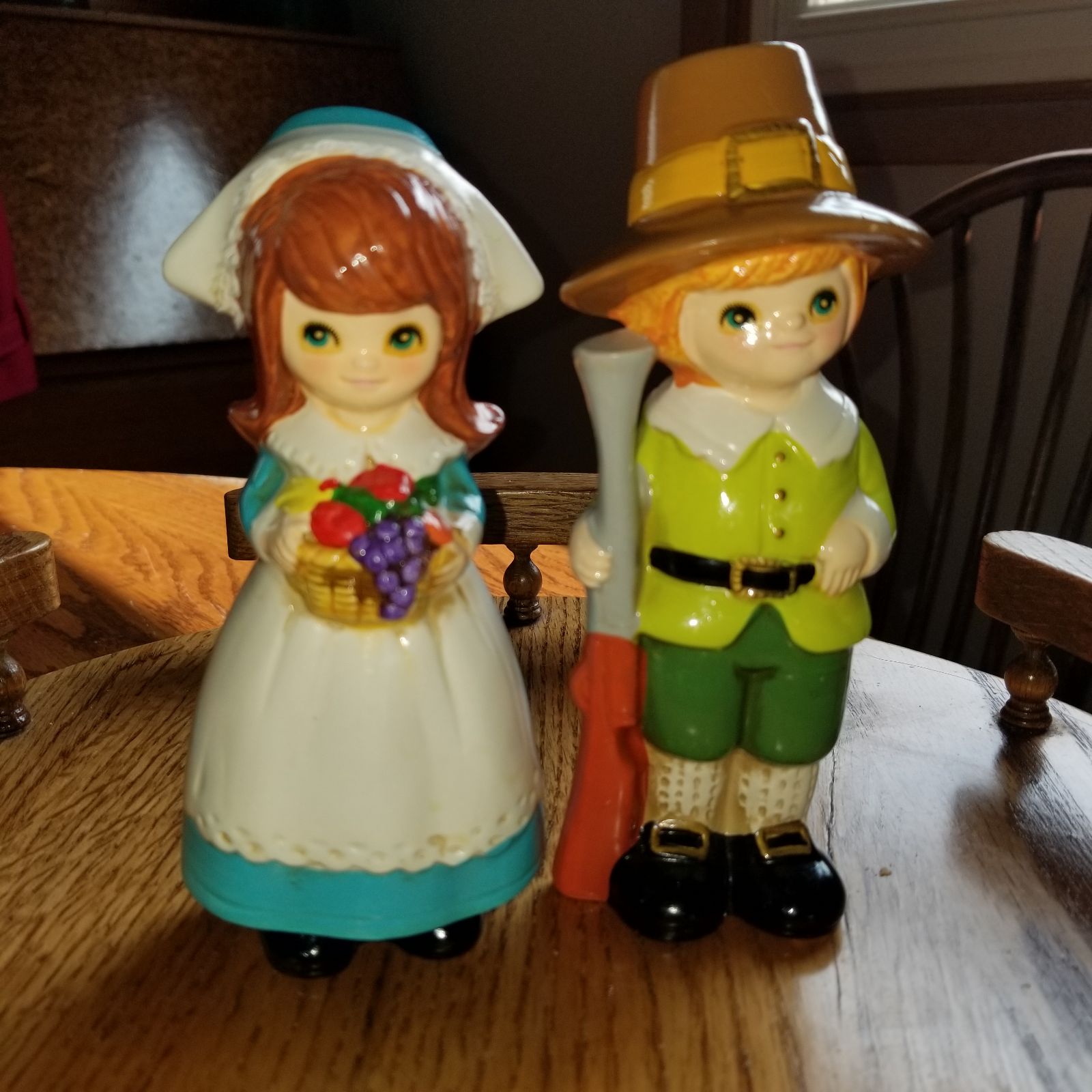 Vintage Mr and Mrs. Pilgrim Thanksgiving Napcoware Super nice