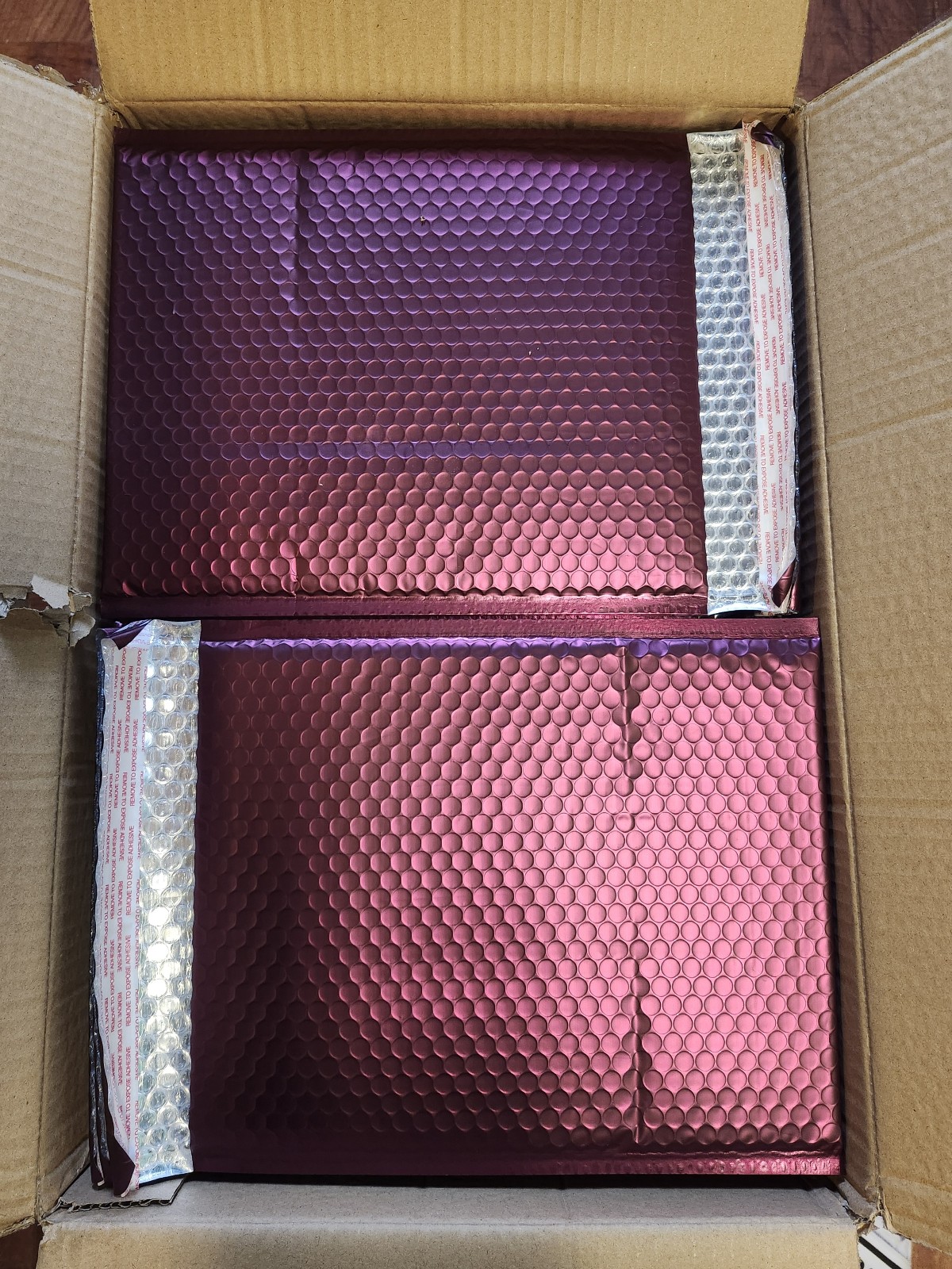 100 POLY BUBBLE MAILERS ~SELF SEAL ~ METALLIC BURGANDY ~ INSIDE 8.5 X 11 BNIB