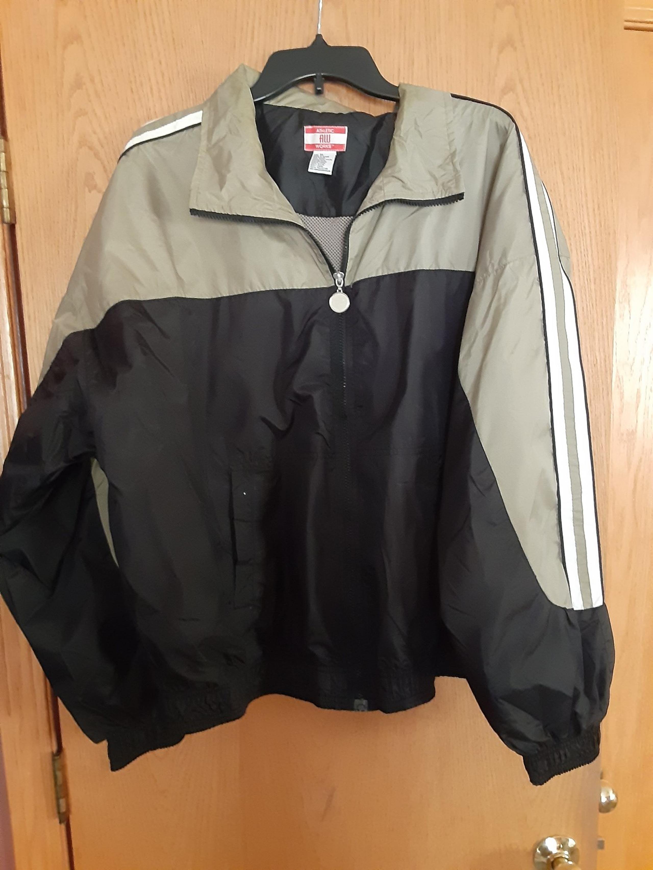 Mens size XL Athletic Works windbreaker