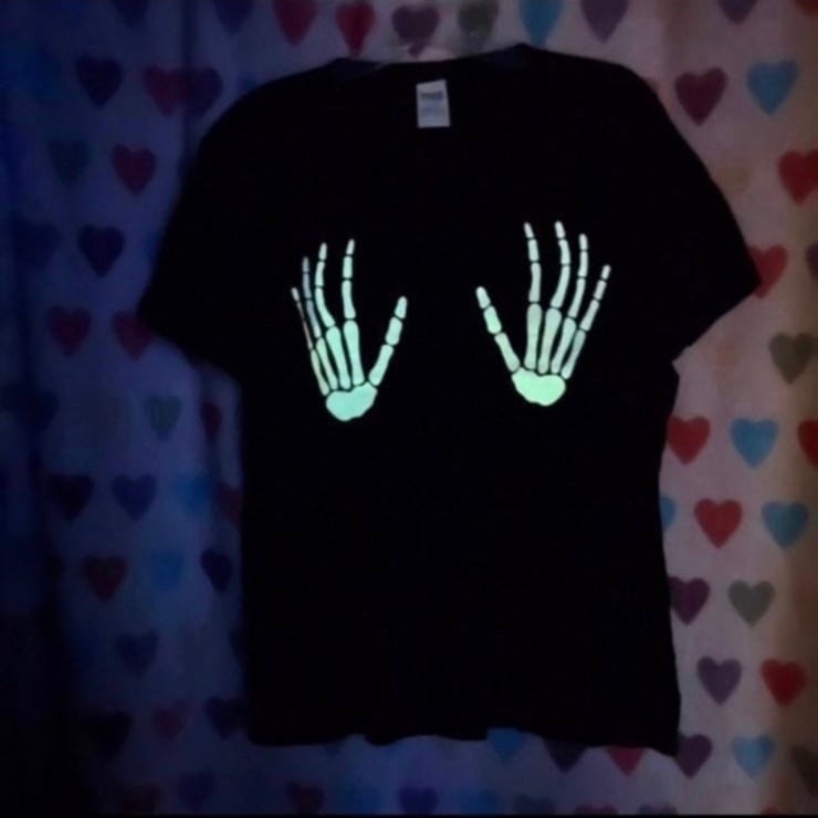 VS PINK Halloween Skeleton Hands Campus Tee Glow in the Dark Black large