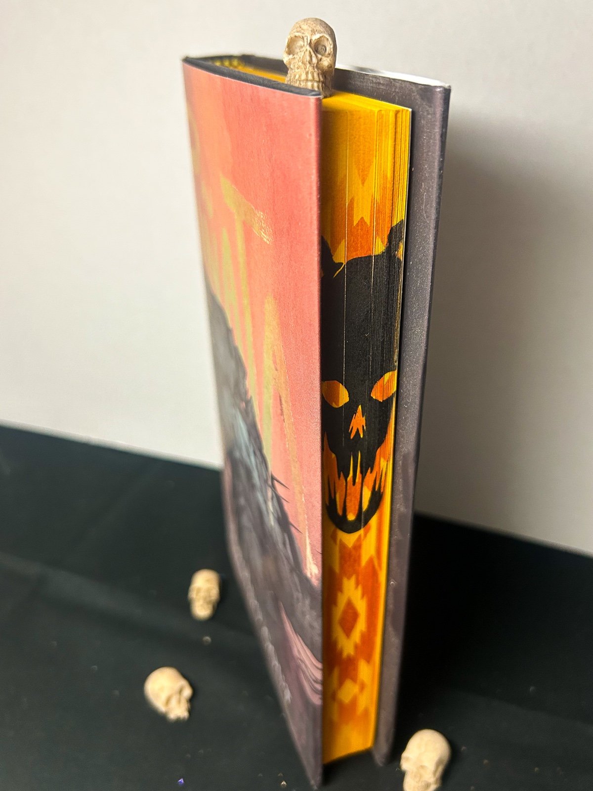 Sprayed Edges Piñata, horror book, thriller, suspense