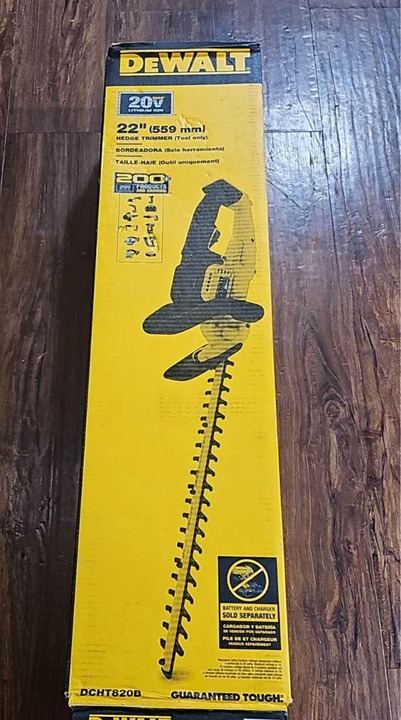 Dewalt DCHT820B 20v 22 In. Hedge Trimmer