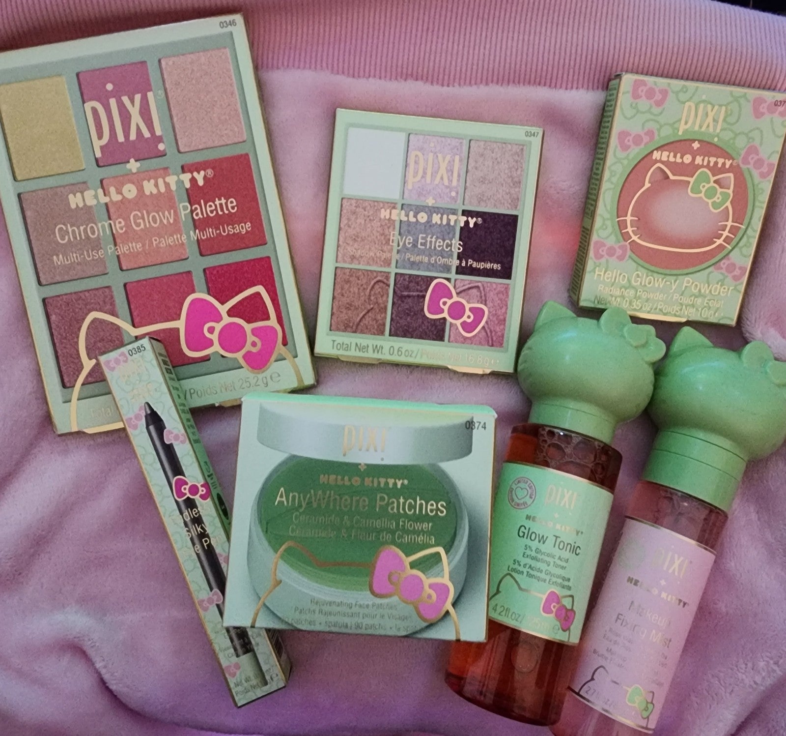 Hello kitty Pixi makeup
