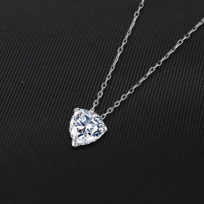 Heart-Shaped Cut Pendant Necklace 1 Carat Moissanite Stone 925 Sterling Silver
