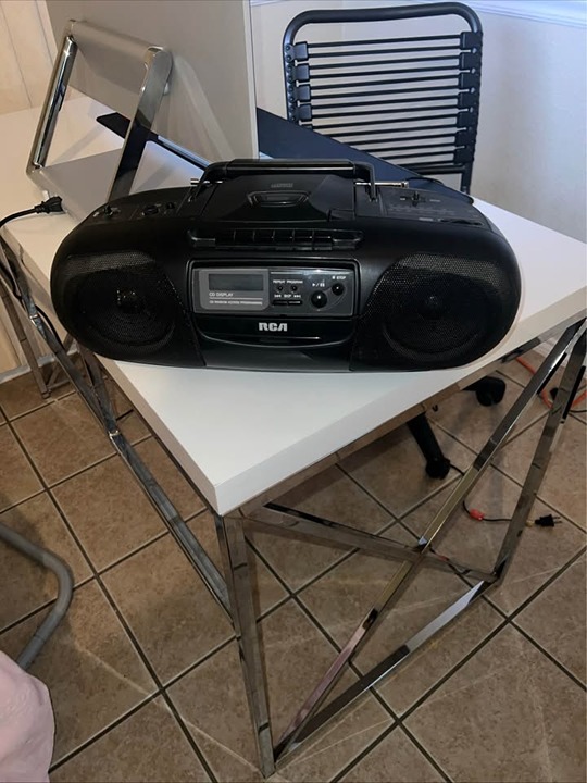 RCA Compact Stereo AM/ FM/CD/Cassette Model RP-7939A Black Tested