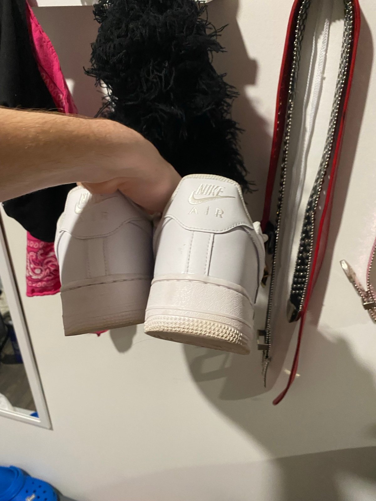 All white AF1