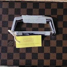 louis vuitton make up bag