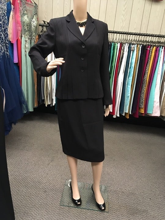 women suit