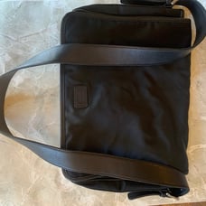 Nwot COACH MESSENGER BAG