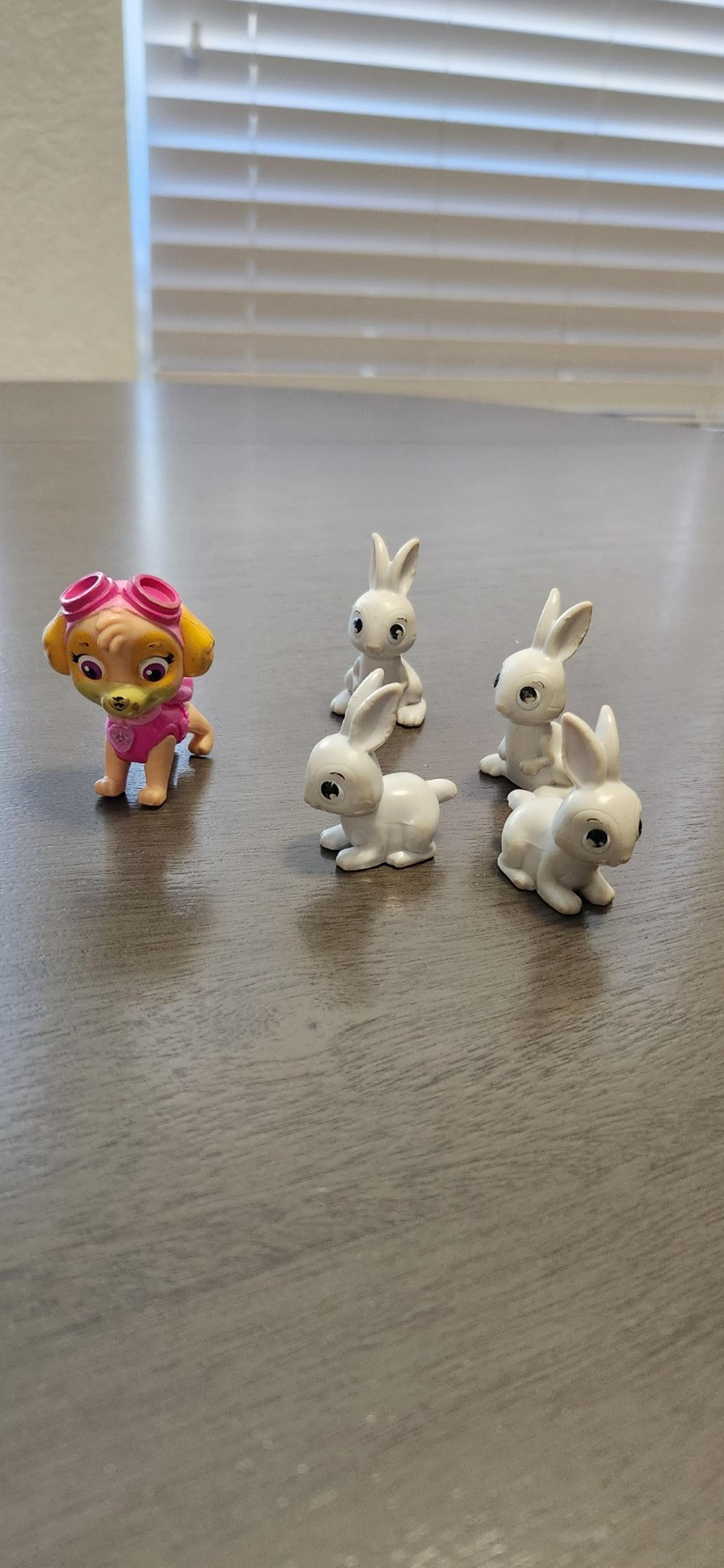 Paw Patrol Sky and bunny play set