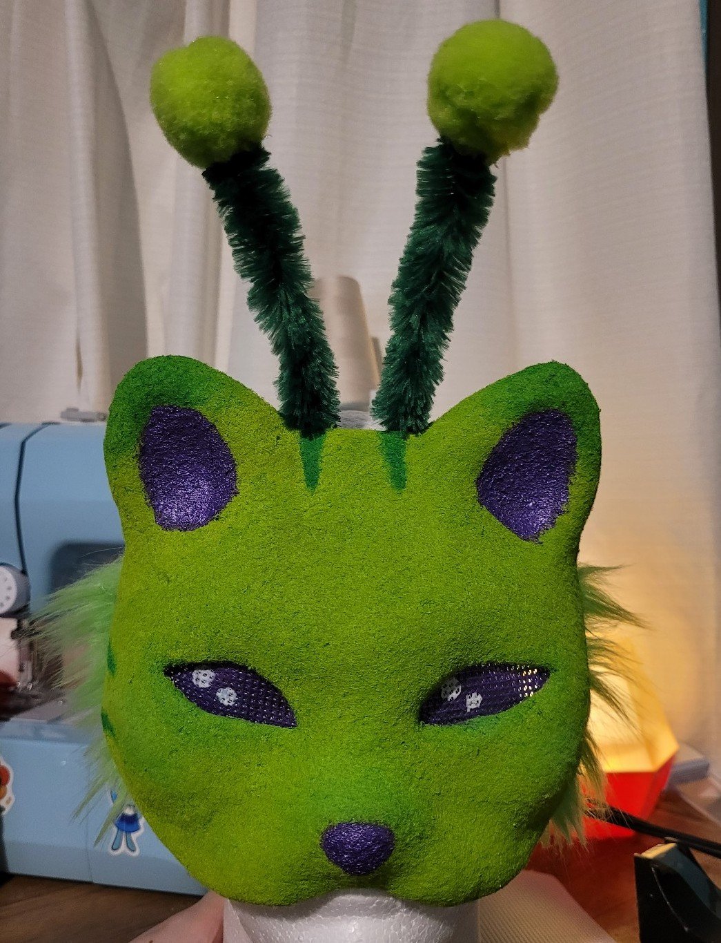 Alien therian cat mask, glows in the dark