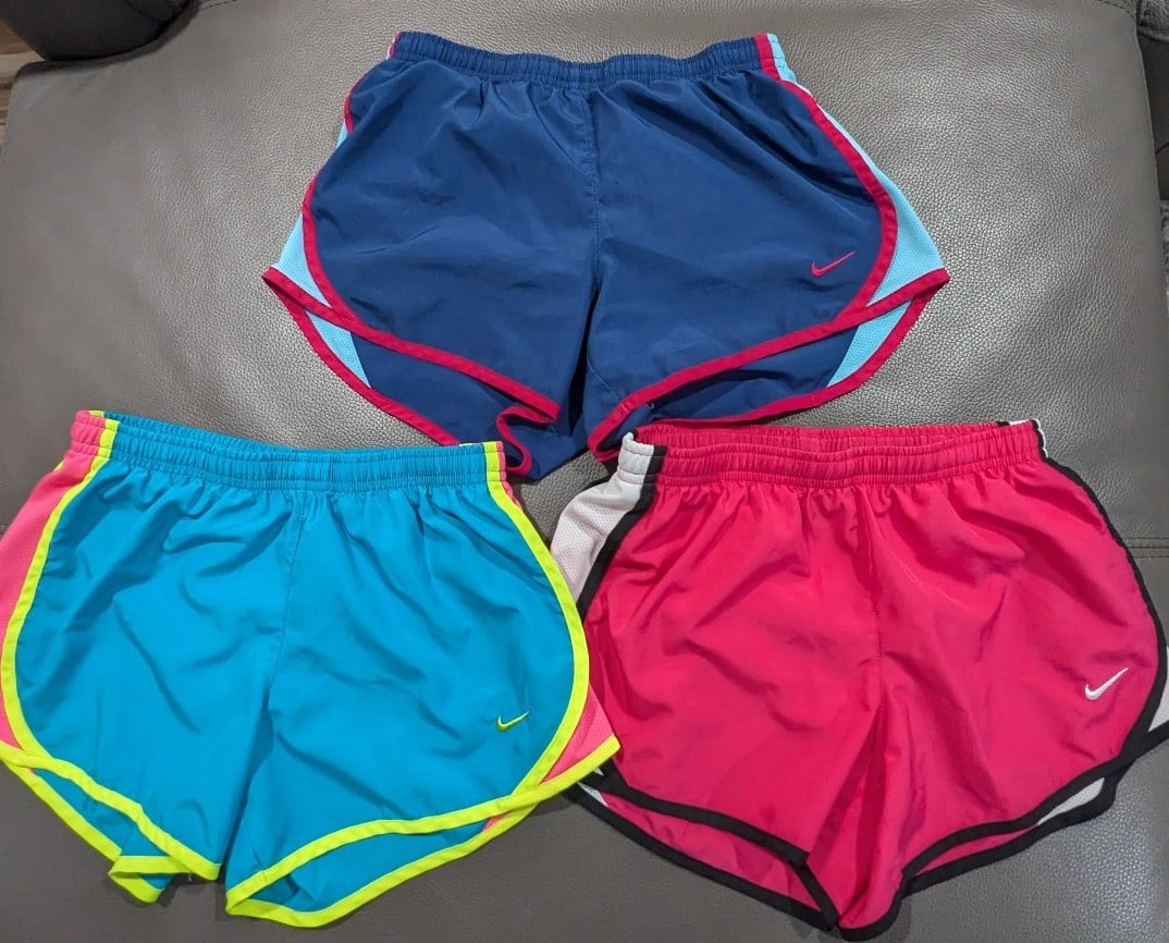 Nike Dri-fit shorts bundle size M girls