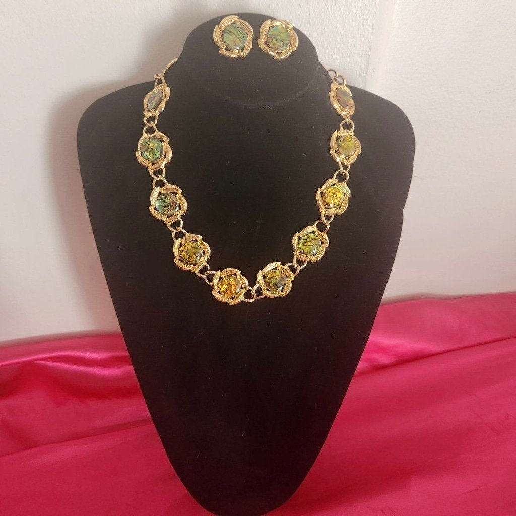 Collar Link Necklace and Earrings Vintage Set Textured Gold Tone