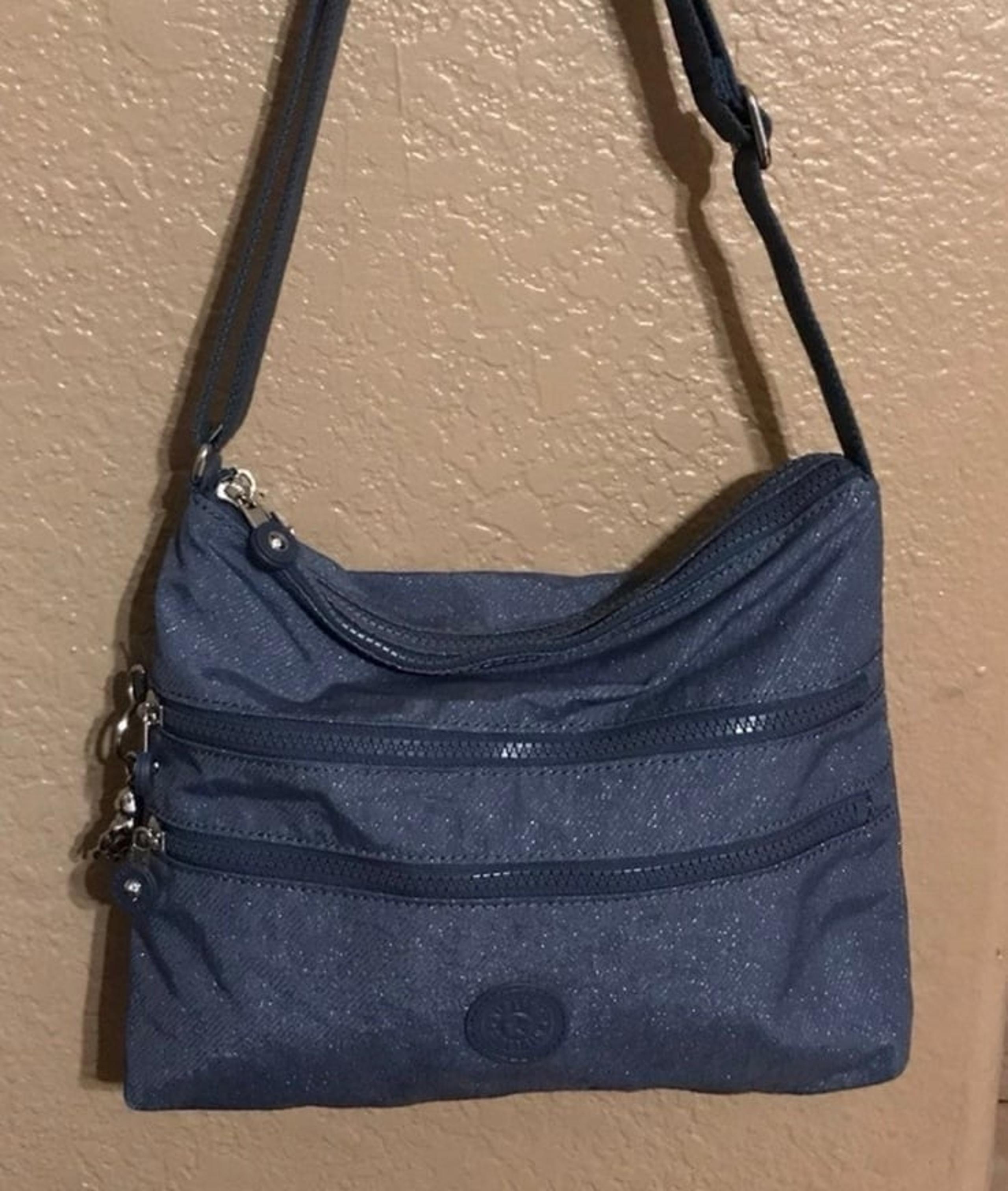 ⭐️Beautiful Like New Kipling Crossbody⭐️ - Kiplling
