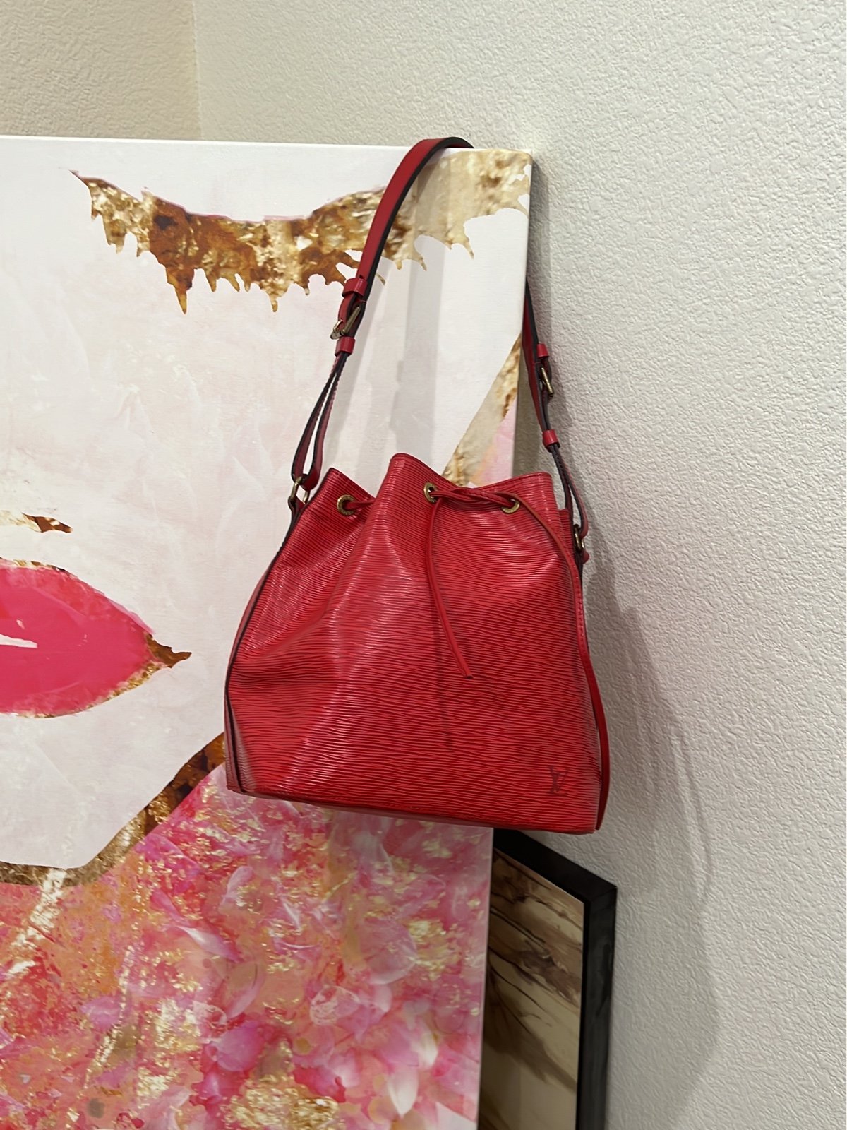 Louis Vuitton red epi noe