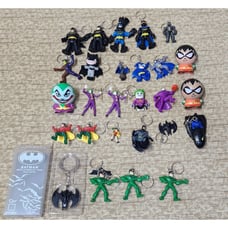 Lots Of 28 Batman Keychain