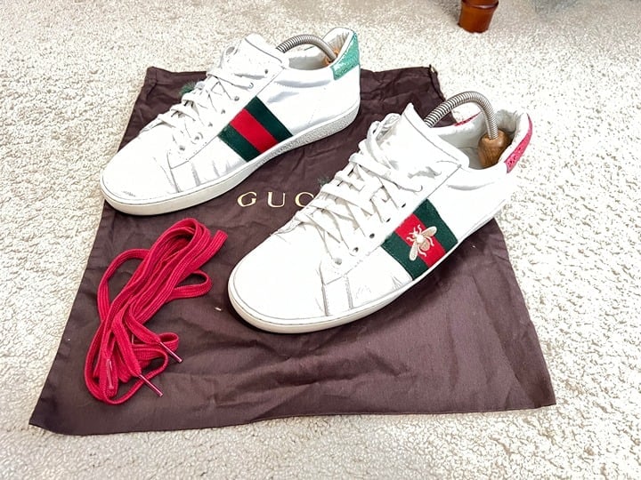 995 Auth. GUCCI Ace Bee Made in ITALY Embroidered White Leather Sneakers Sz.43