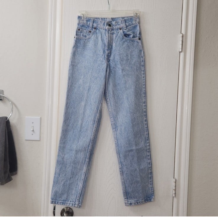 Vintage 80s Levi's 505 Jeans. Size W26 L30.
