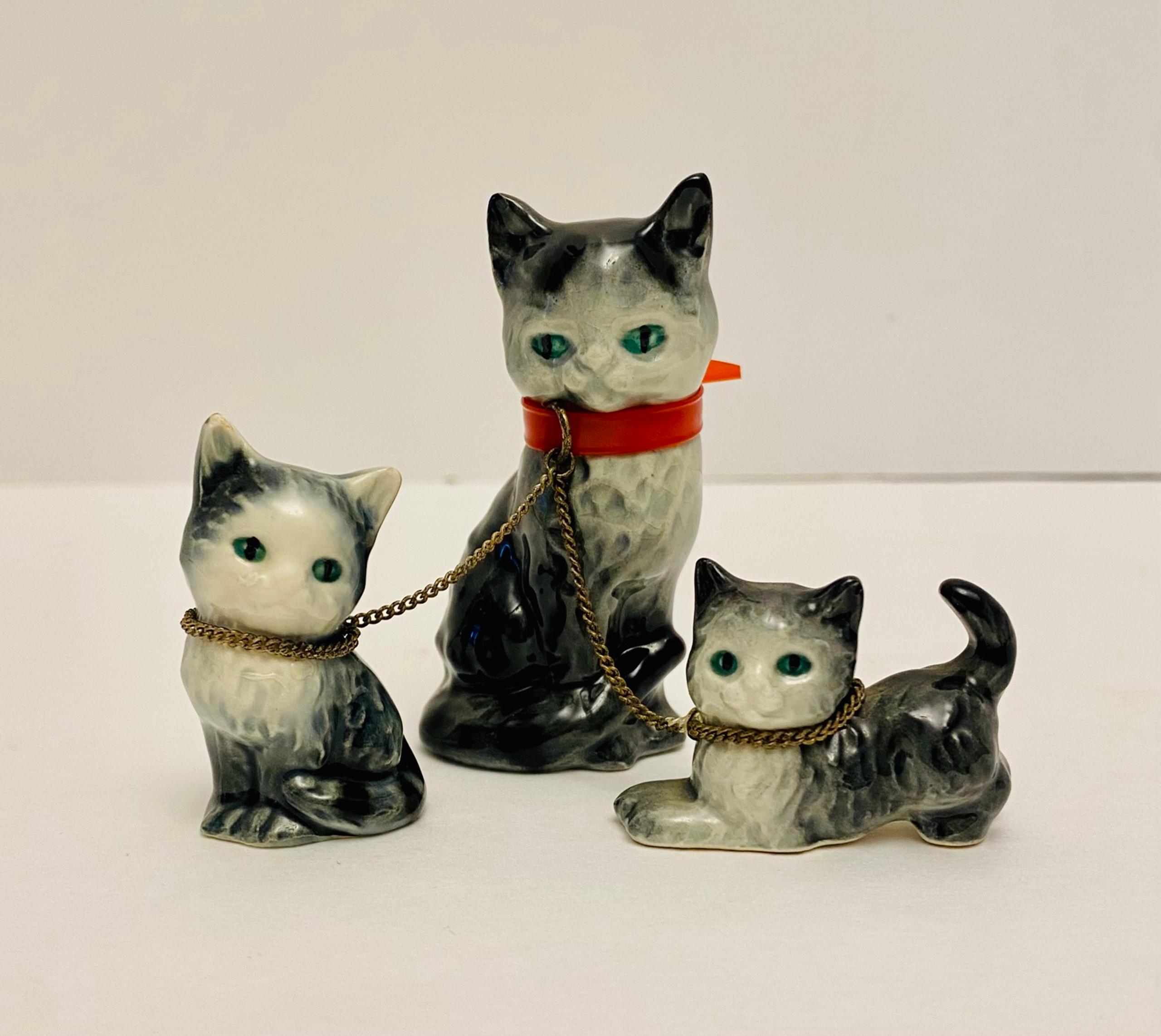 Mid Century Goebel Gray Tabby Cat with Leashed Kittens W. Germany Kitschy Kitsch