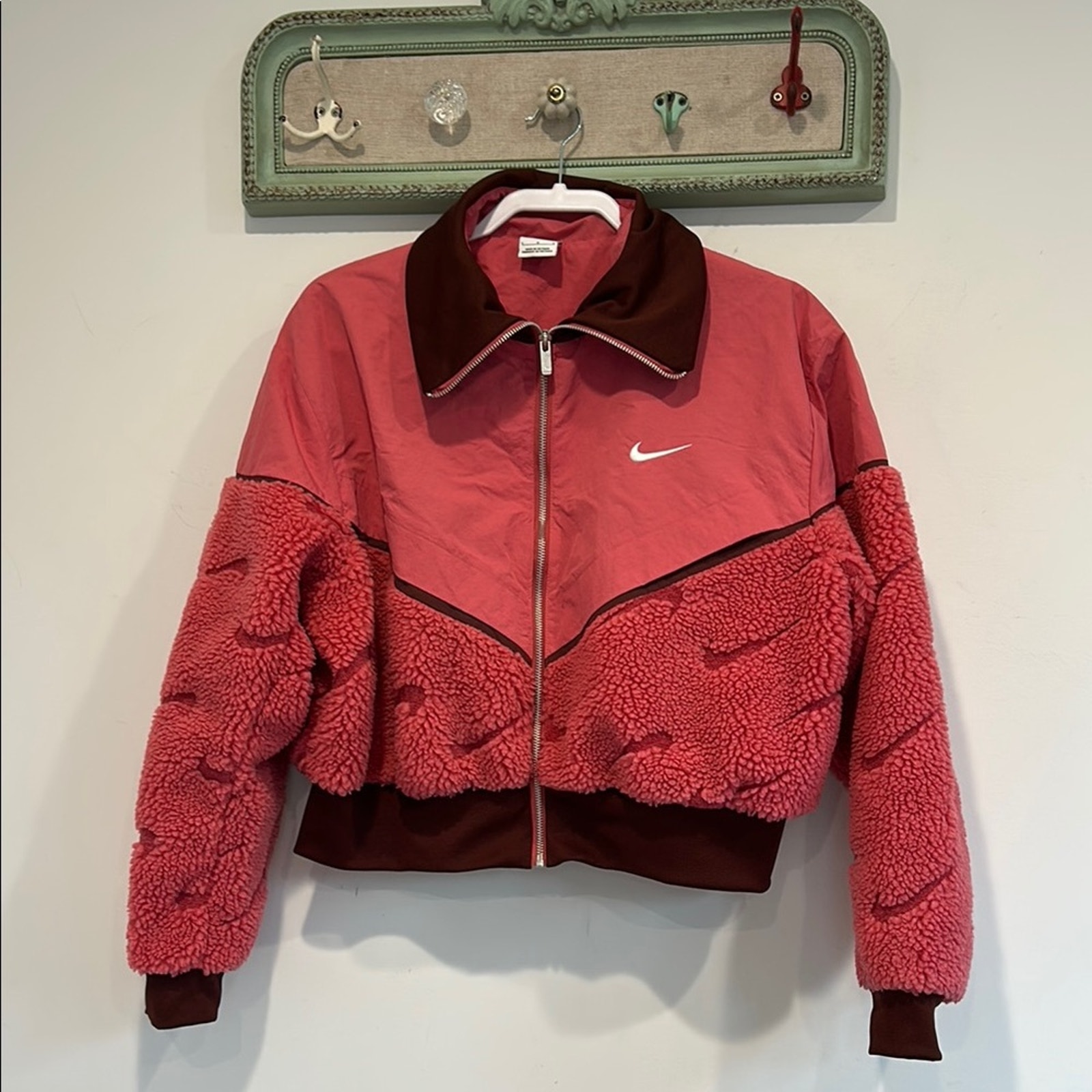 Nike Sportwear icon clash pink Sherpa maroon zip up bomber jacket large women’s