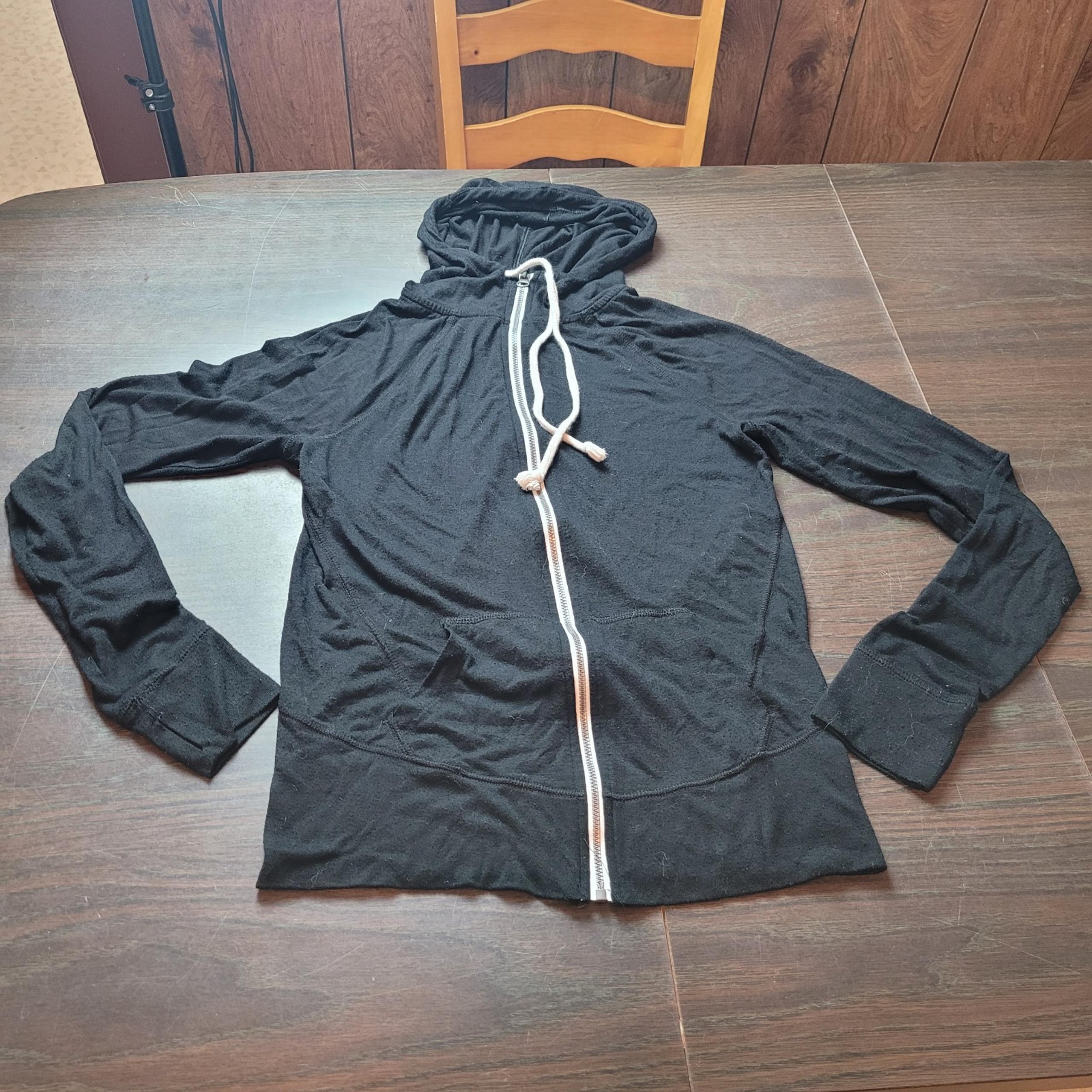 SO perfect zip up hoodie