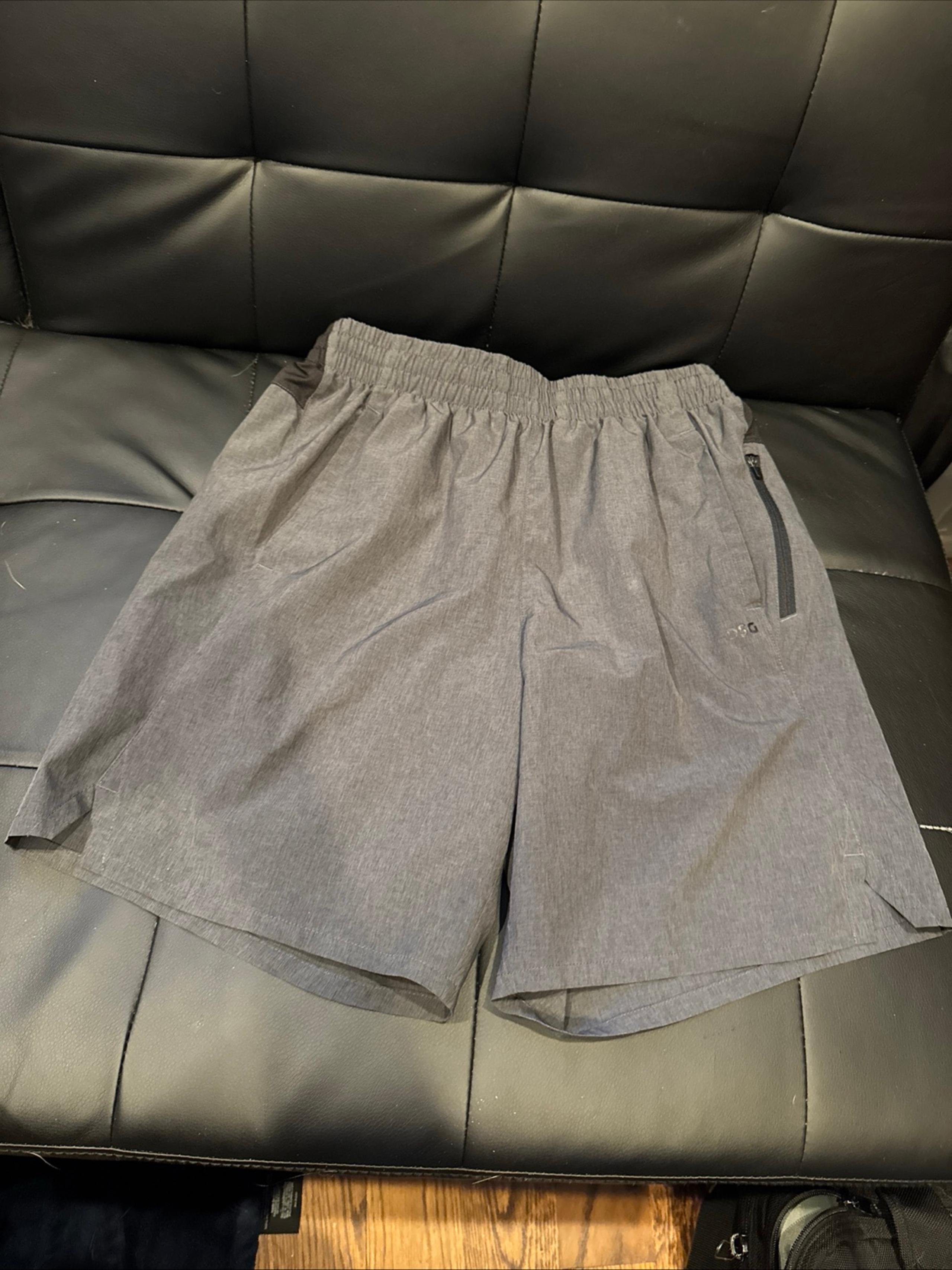 DSG Men’s Black & Dark Gray Shorts Small
