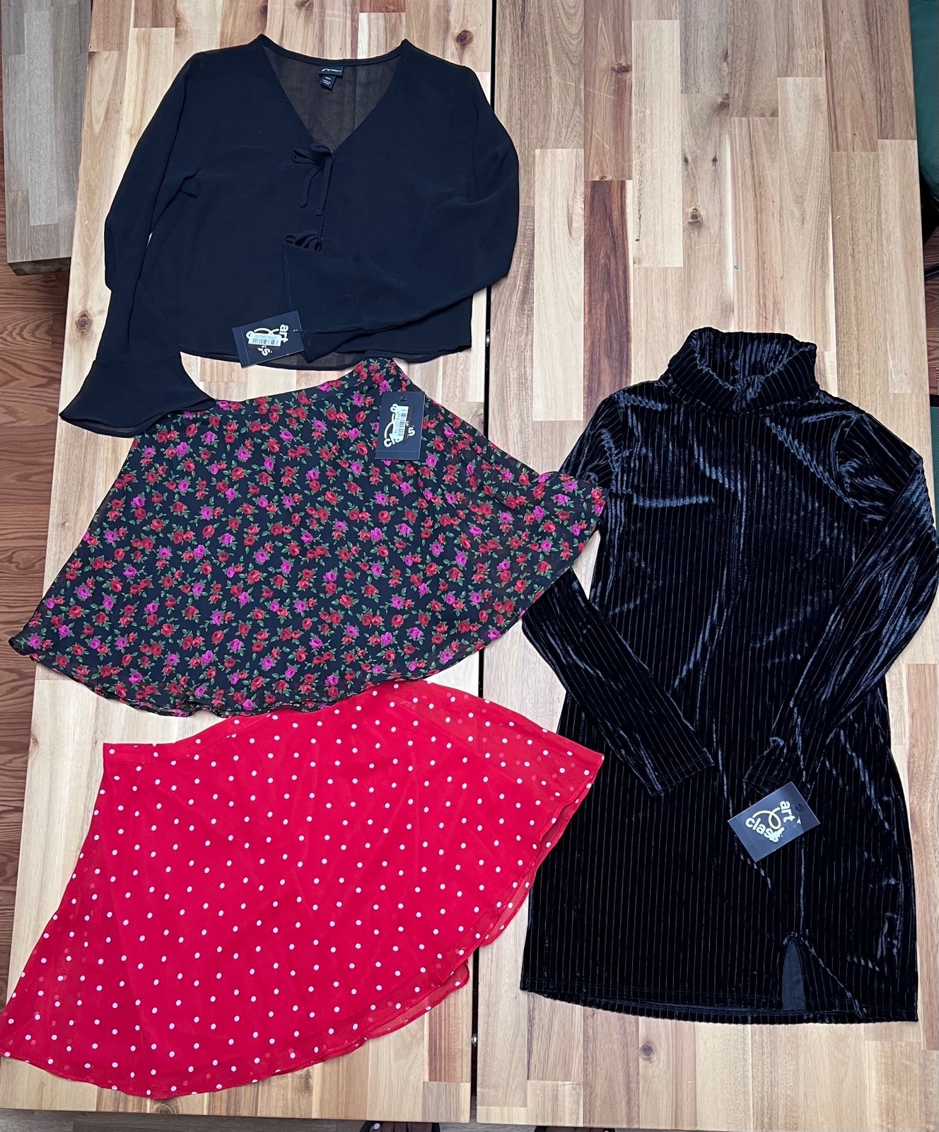 NWT Girls clothes bundle M 8**
