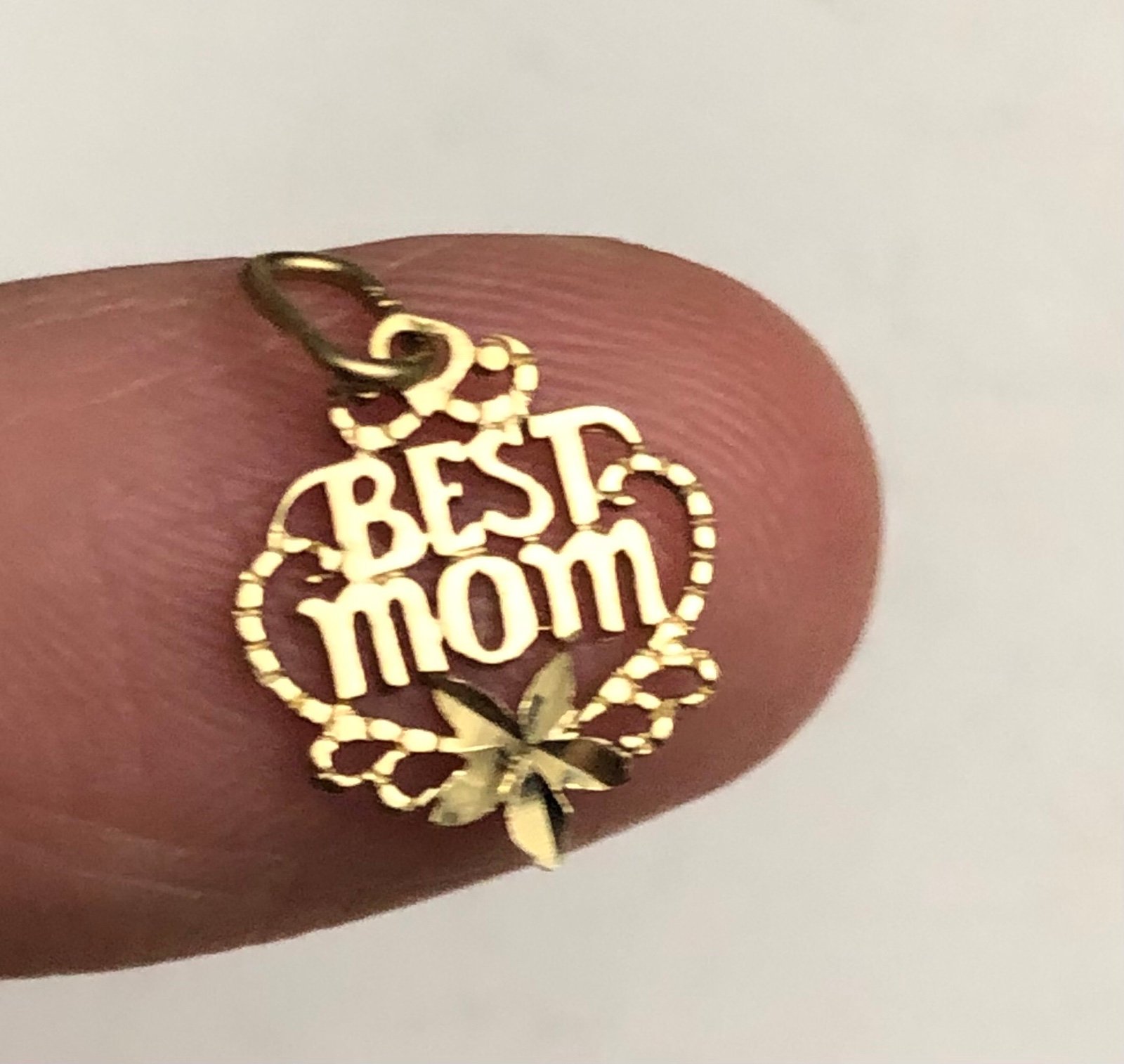 14k gold BEST MOM charm pendant