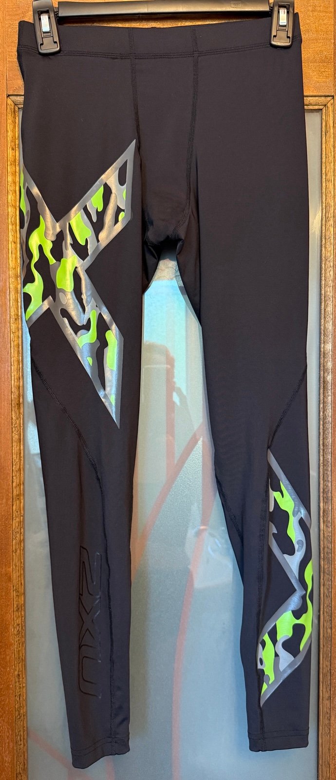 2XU Mens Core Compression Tights Black w Neon Green Logo Medium ONE Pair