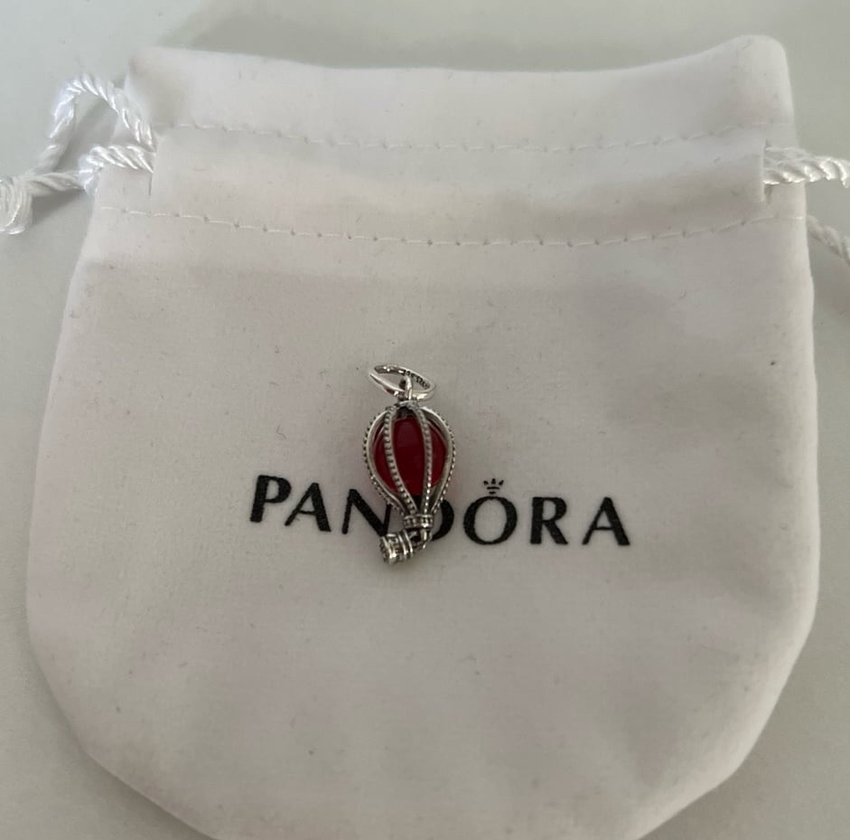 Pandora hot balloon charm