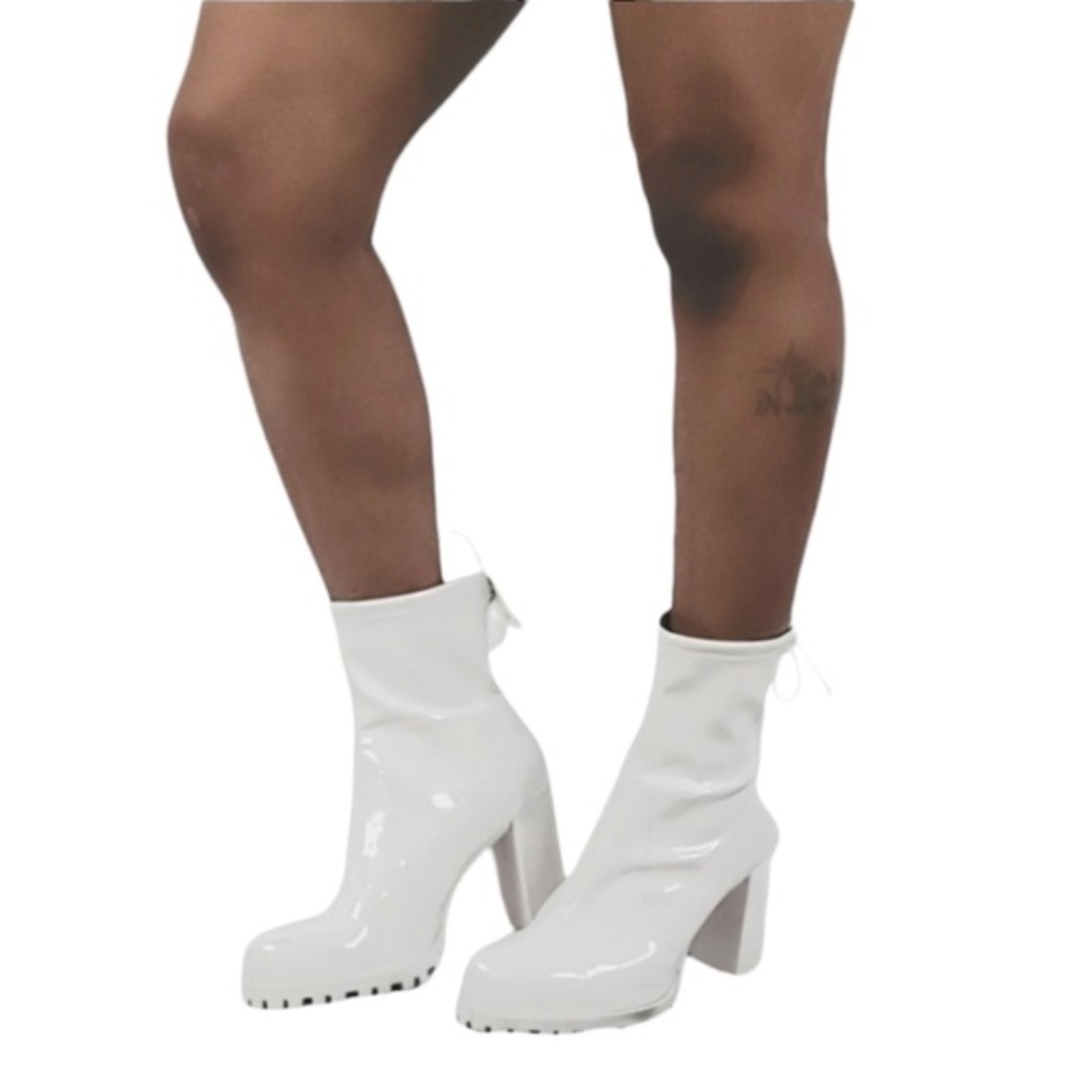 Stuart Weitzman Benita Lugg Vinyl White Platform Block Heel Boots