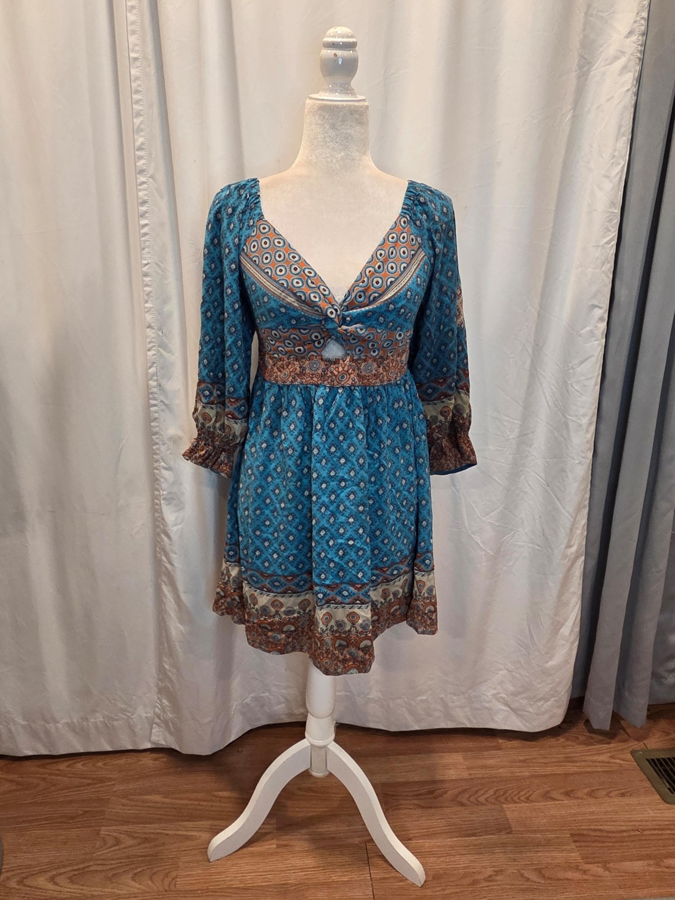 Low-cut, long-sleeve, minidress, size medium - Angie