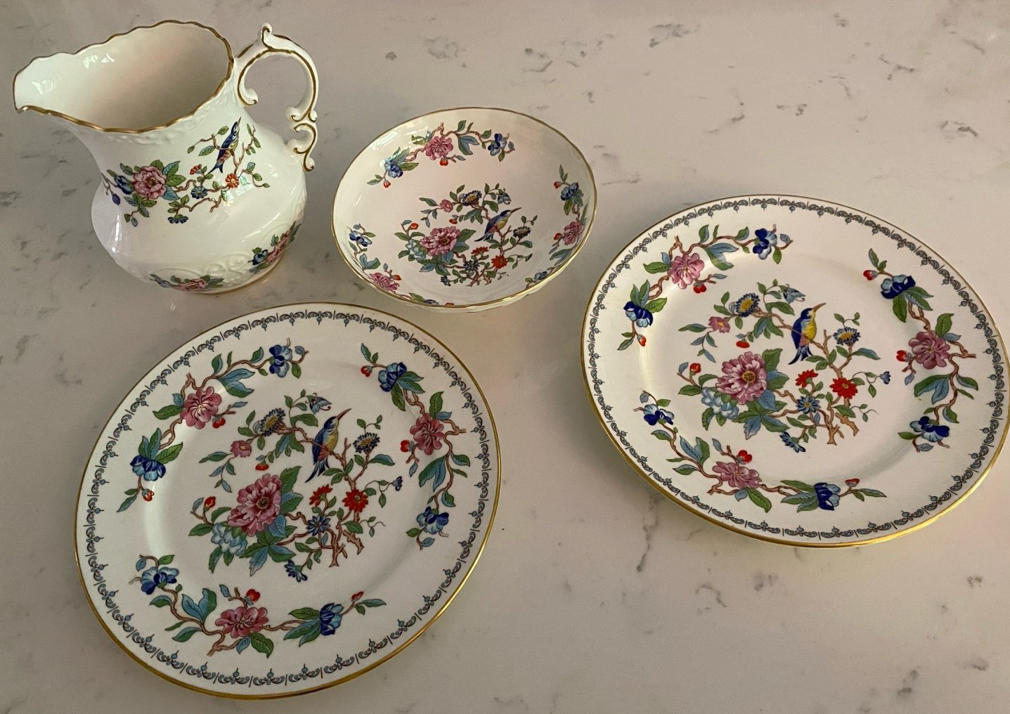 Aynsley Made In England Pembroke Set 2 Salad Plates, Pitcher, Pedestal bowl