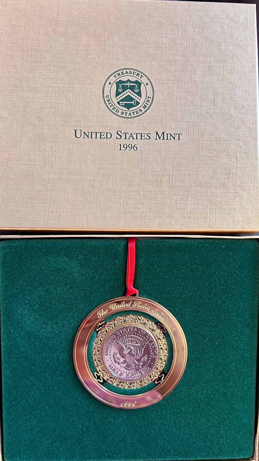 96’ US mint ornament (half dollar)