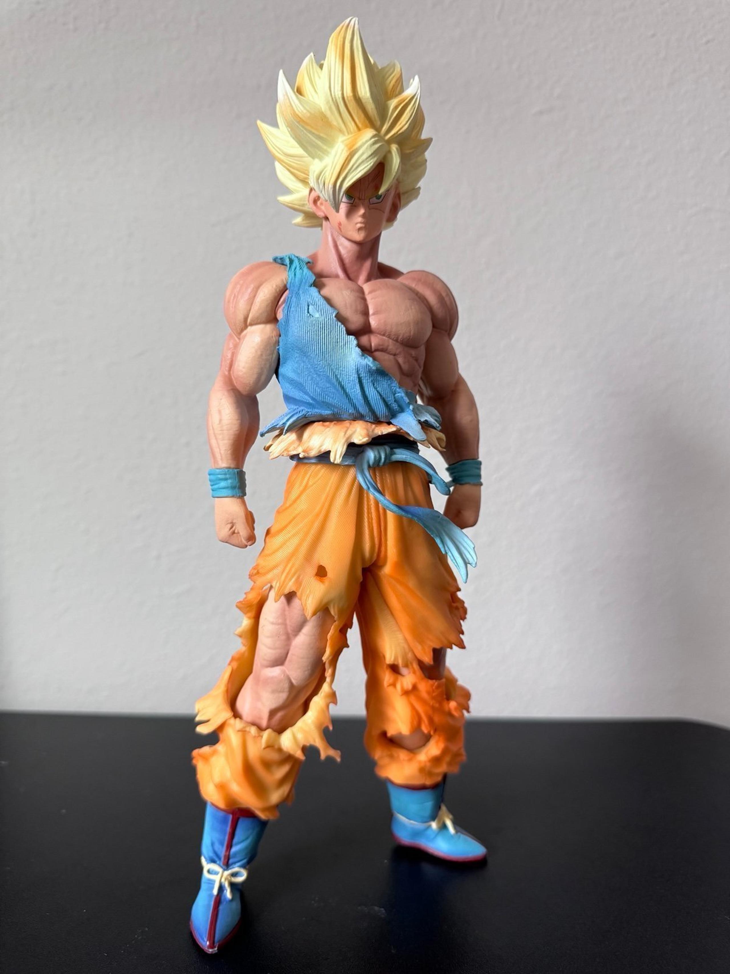 Goku Super Saiyan Action Figure (Dragon Ball Z)