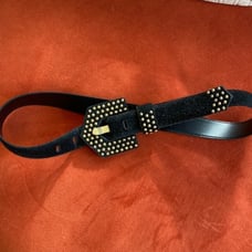 Milor Leather belt with gold embellishment.