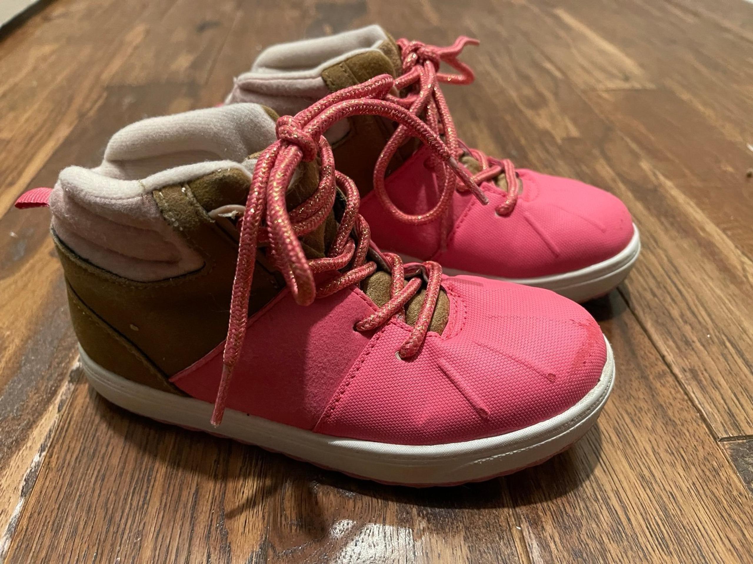Oshkosh Size 12 Girls Pink Boots Fall Winter Shoes