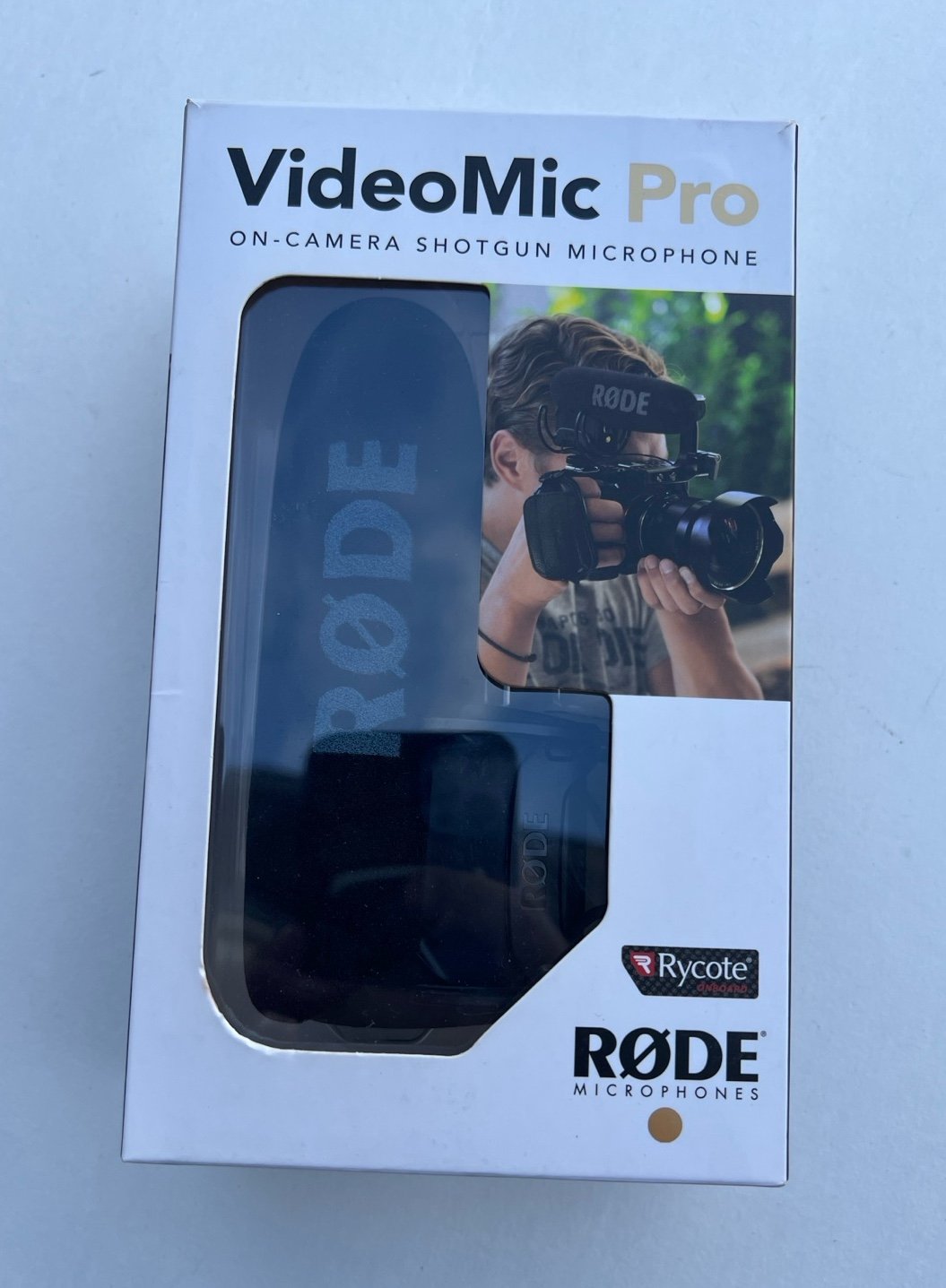 RODE VIDEOMIC PRO ON-CAMERA SHOTGUN MICROPHONE VMPR BRAND NEW, SEALED
