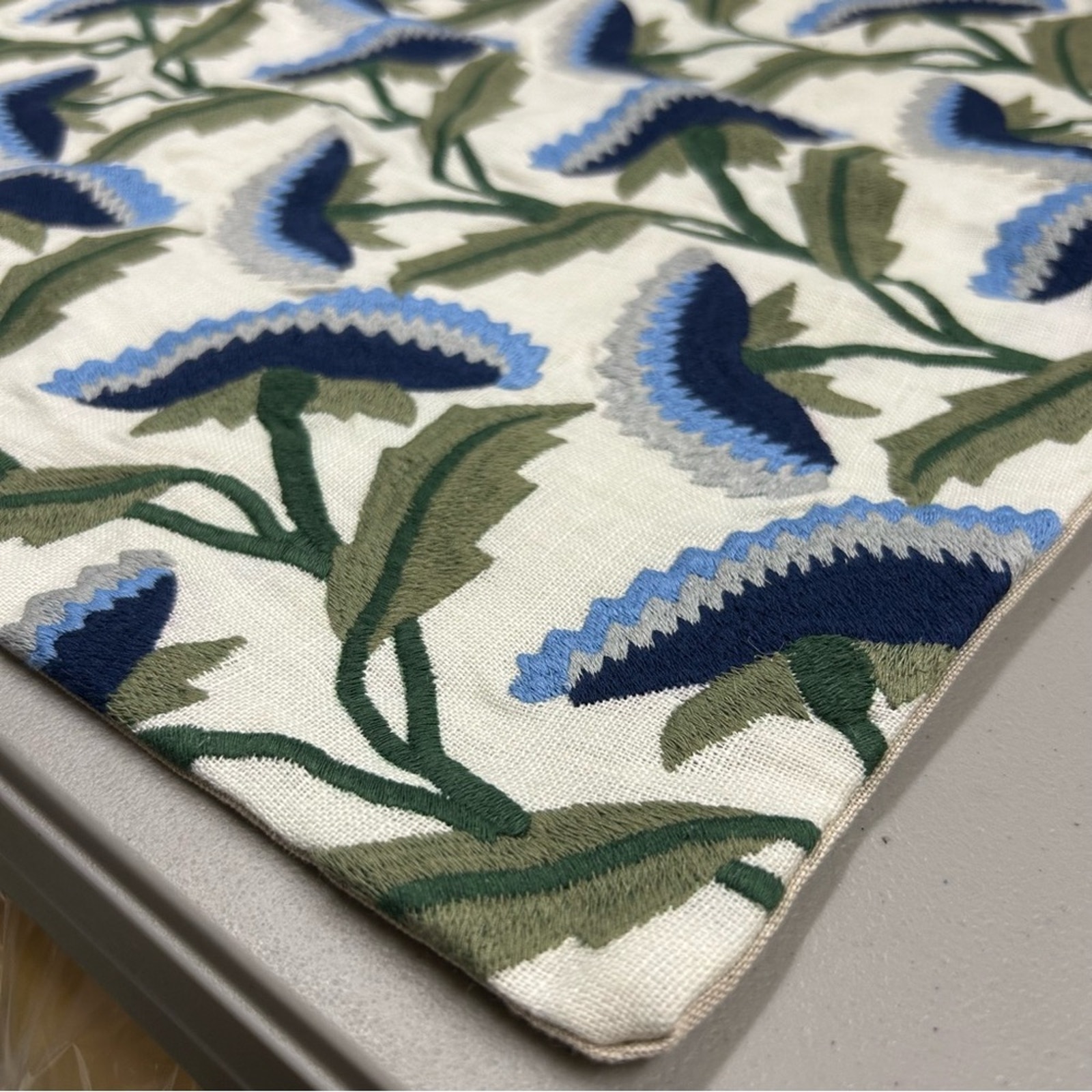 Pottery Barn Blue Floral Vine Embroidered Decorative Accent Pillow 22 Square